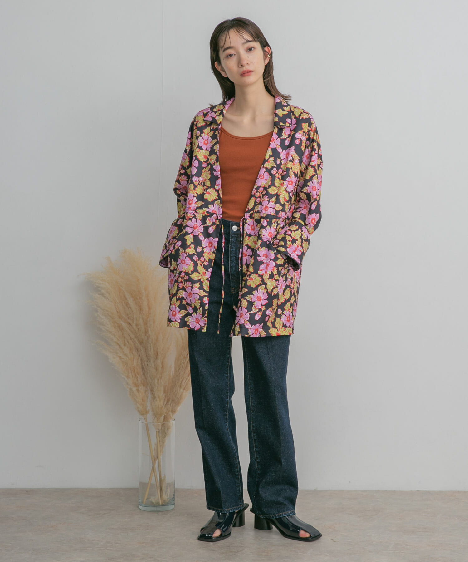  「ドロストプリントガウン」|ノーカラーコート|