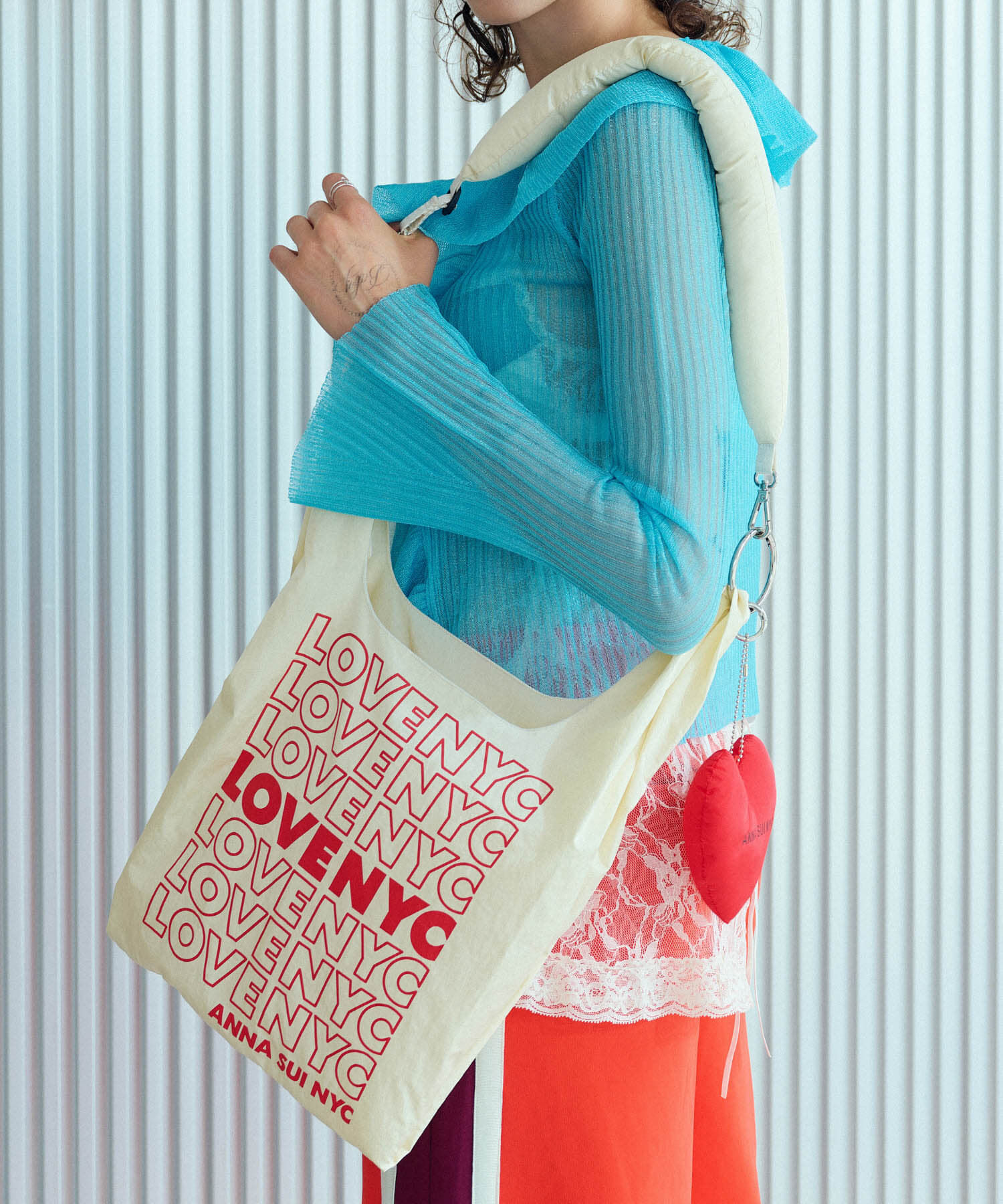 SENSE OF PLACE by URBAN RESEARCH「ANNA SUI NYC　LOVEショッピングバッグ」|エコバッグ|ホワイト