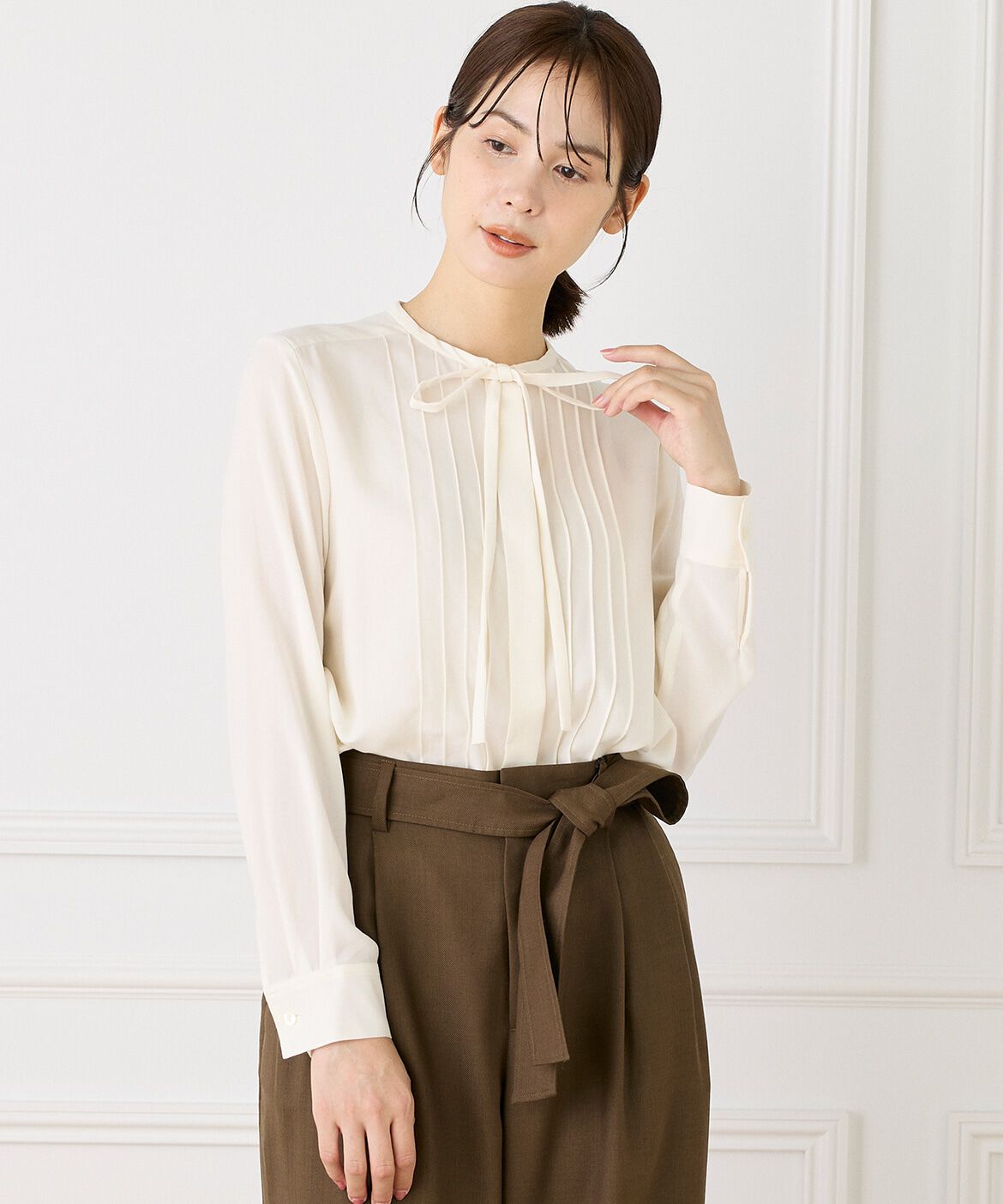 INED「ピンタックボウタイブラウス」|シャツ・ブラウス|ホワイト