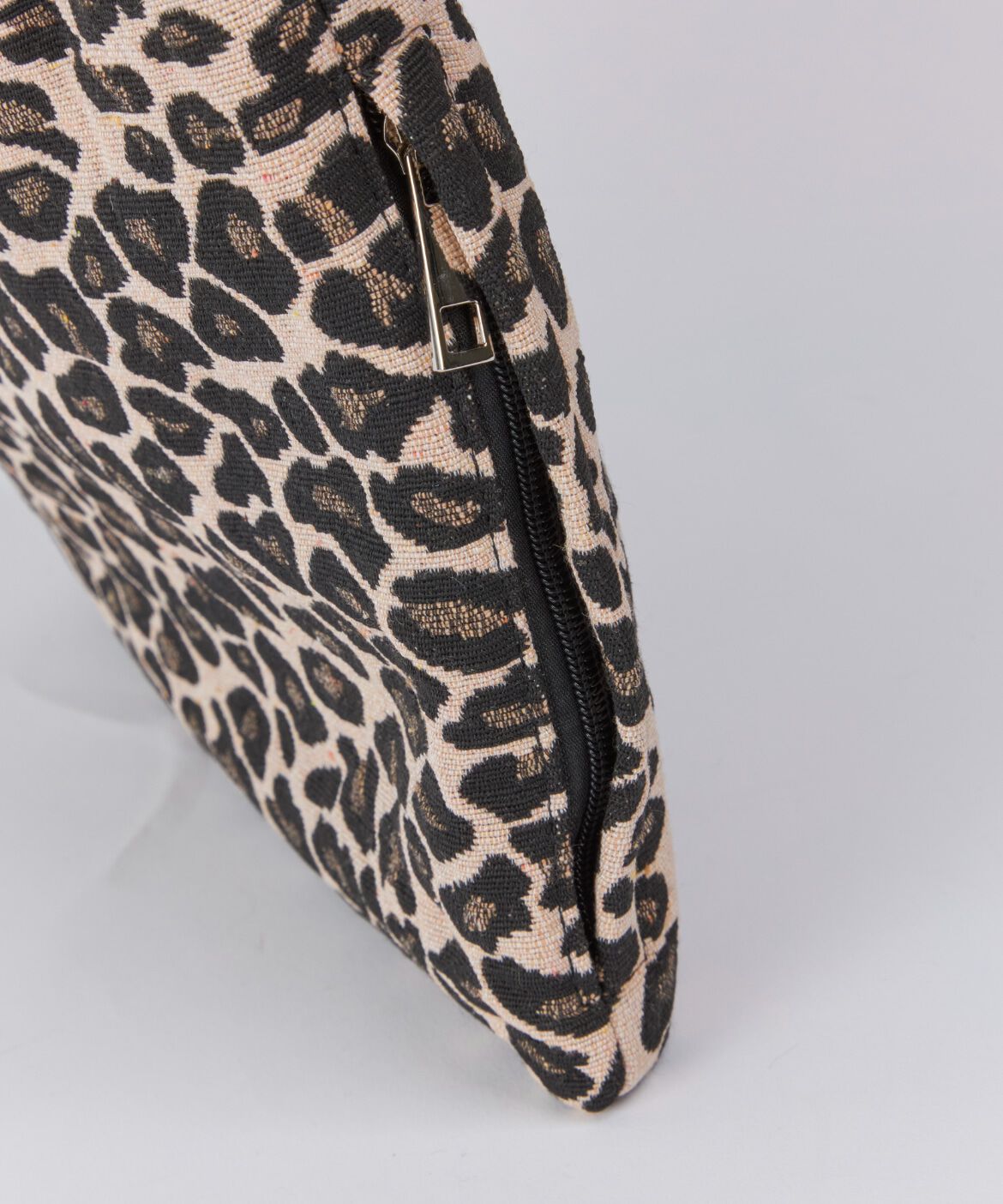 DAY by DAY it&rsquo;s international「 アニマル柄ツマミハンドルフラットトートバッグ/A4対応《COOCO/クーコ》」|その他|