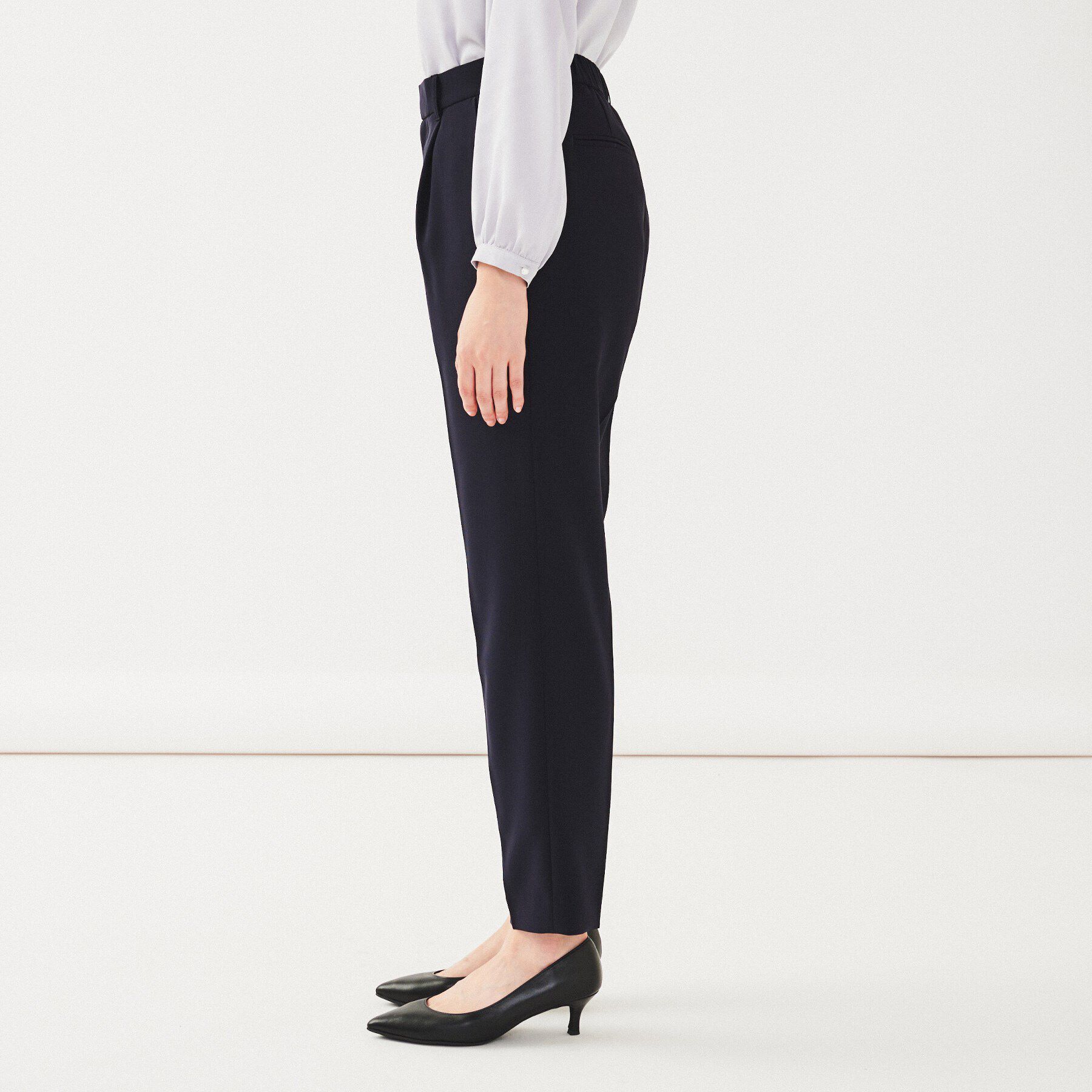 UNTITLED「【通勤スーツ】タックテーパードパンツ」|その他|