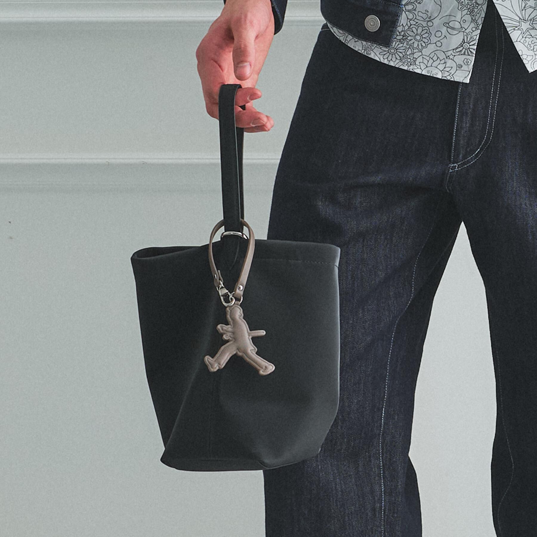 TAKEO KIKUCHI「【BOWLER HAT LABEL】ボーラーハットウォーカーチャーム」|キーケース|グレー(012)