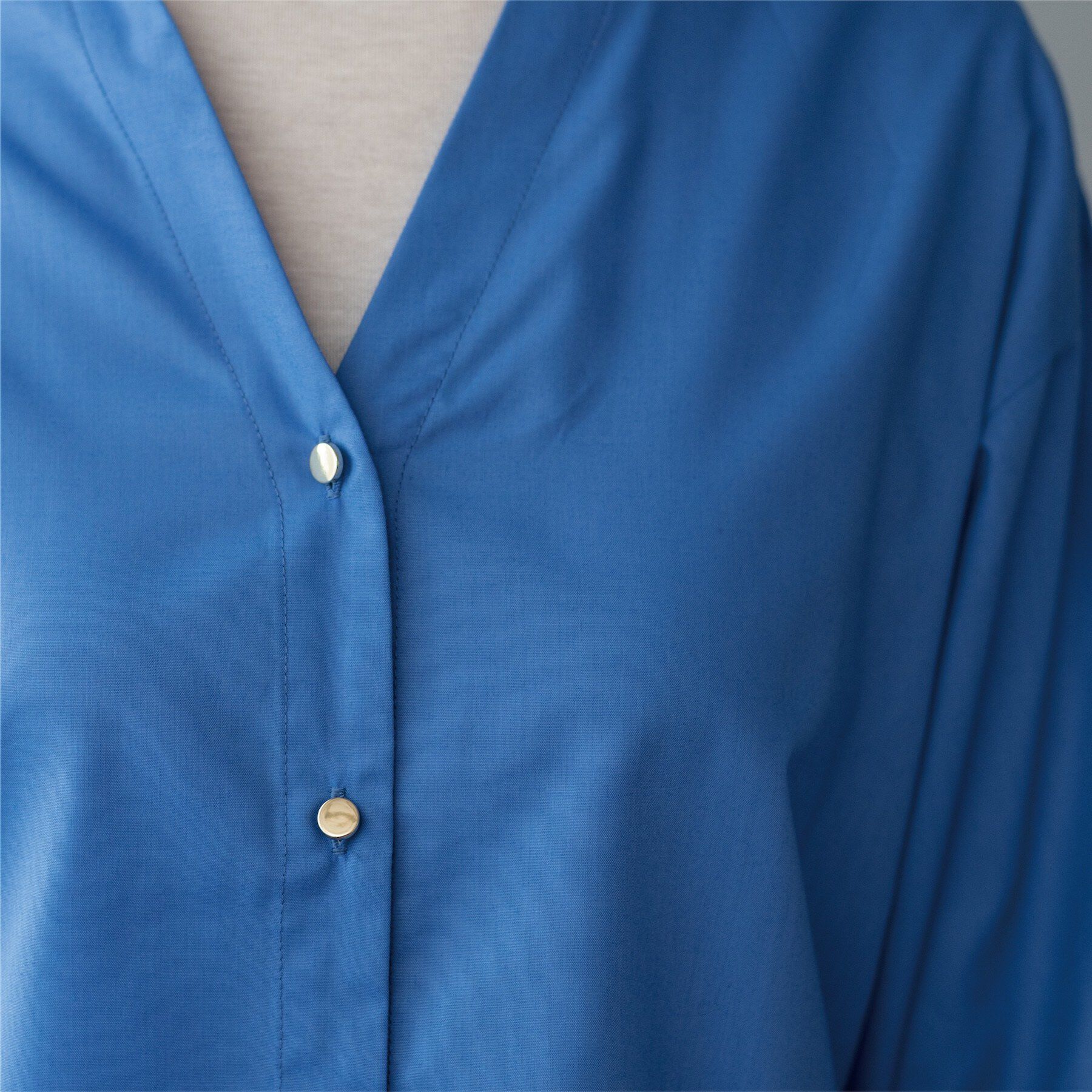 OPAQUE.CLIP「前あき後ろフレアブラウス」|シャツ・ブラウス|