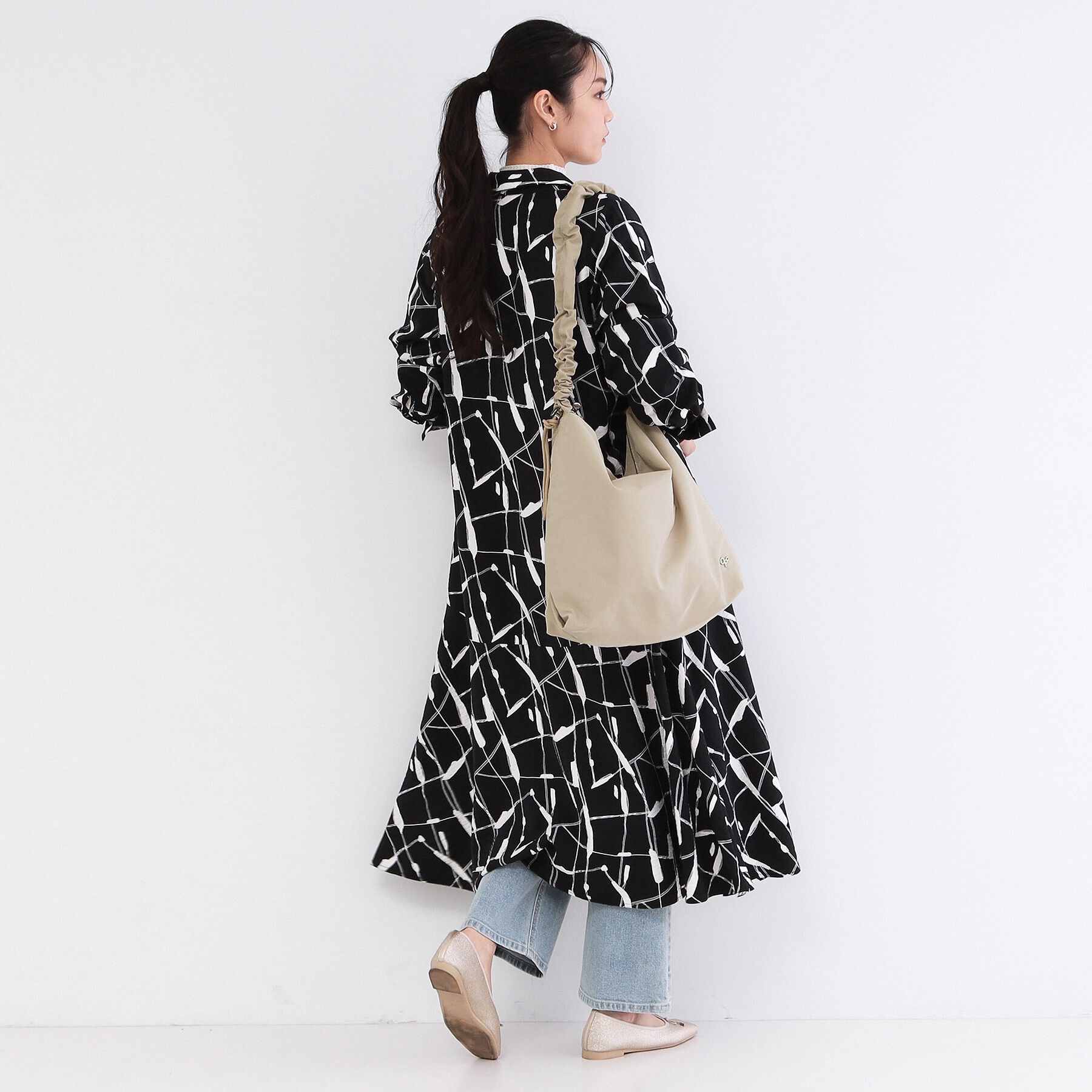 OPAQUE.CLIP「ドロストフリルハンドルA4ショルダー」|ショルダー・メッセンジャー|