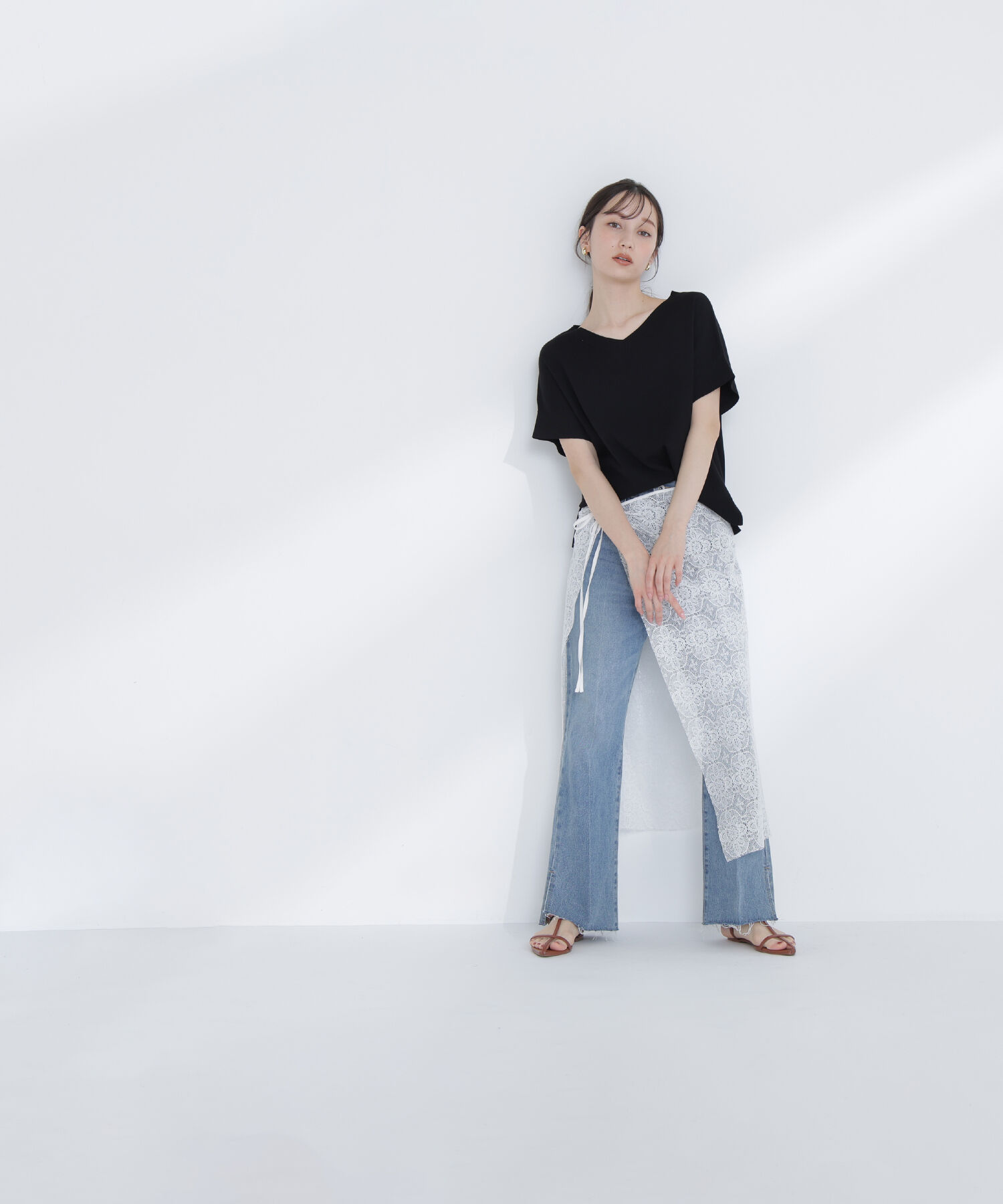  「総針ベーシック Vネックニット」|ニット・セーター|