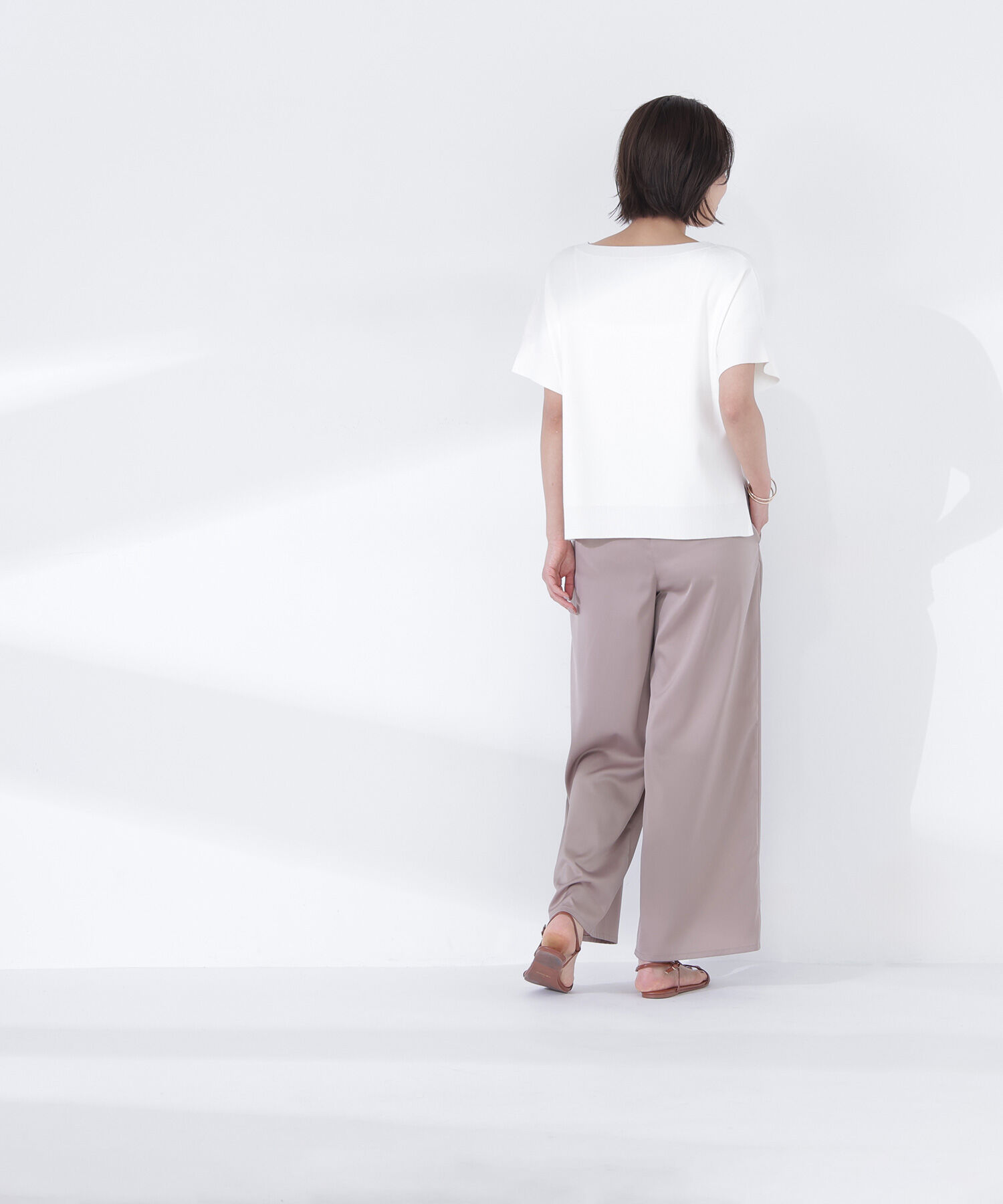  「総針ベーシック Vネックニット」|ニット・セーター|