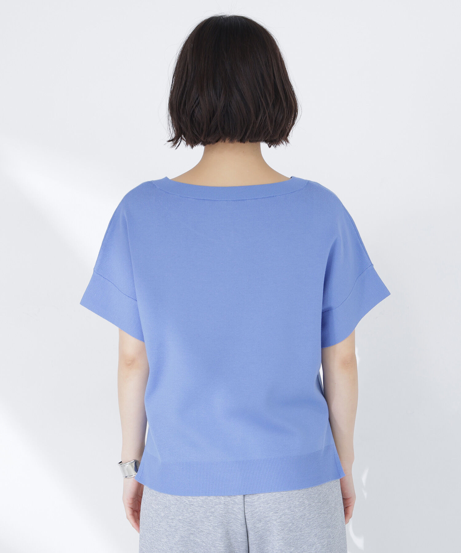  「総針ベーシック Vネックニット」|ニット・セーター|