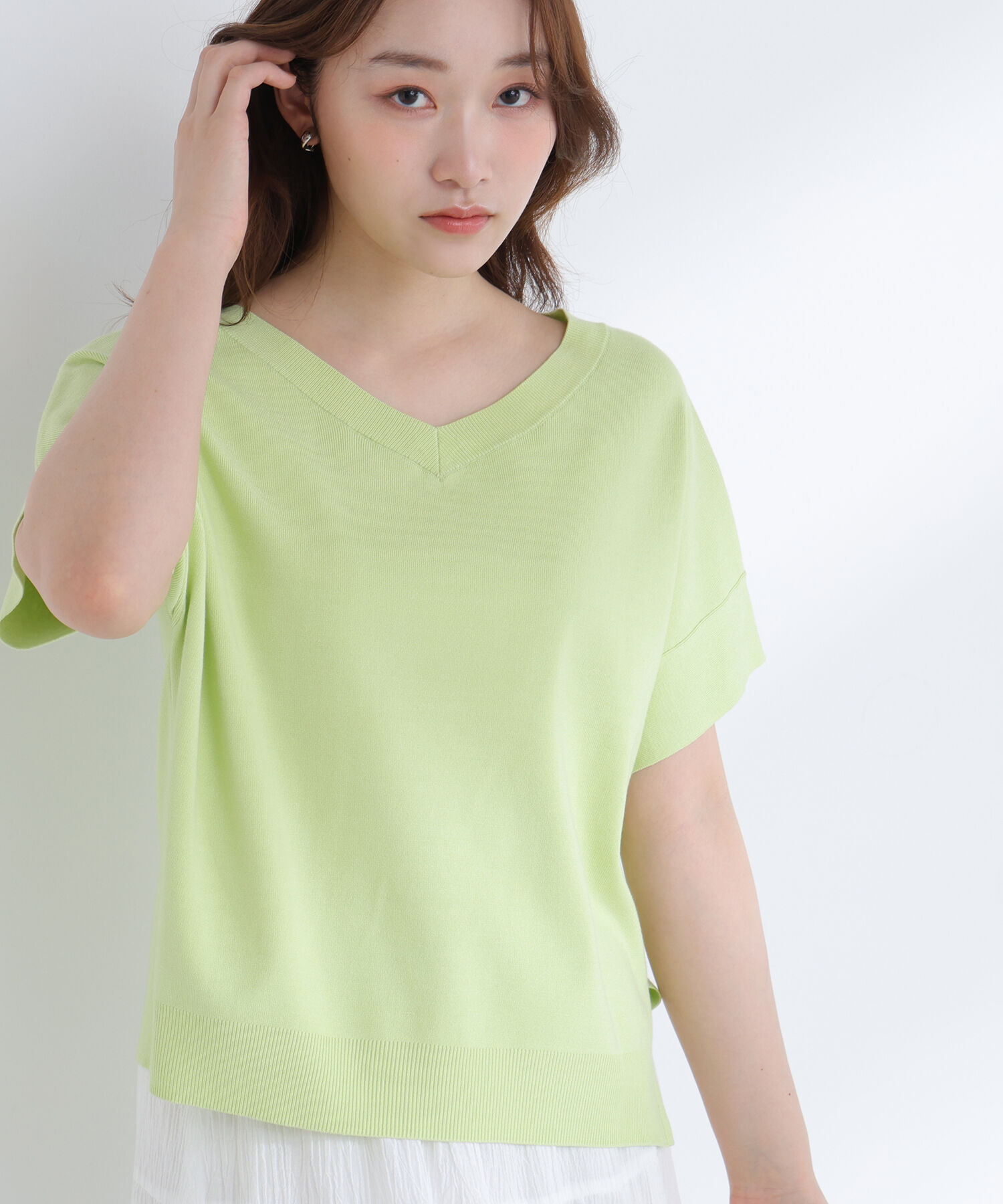  「総針ベーシック Vネックニット」|ニット・セーター|