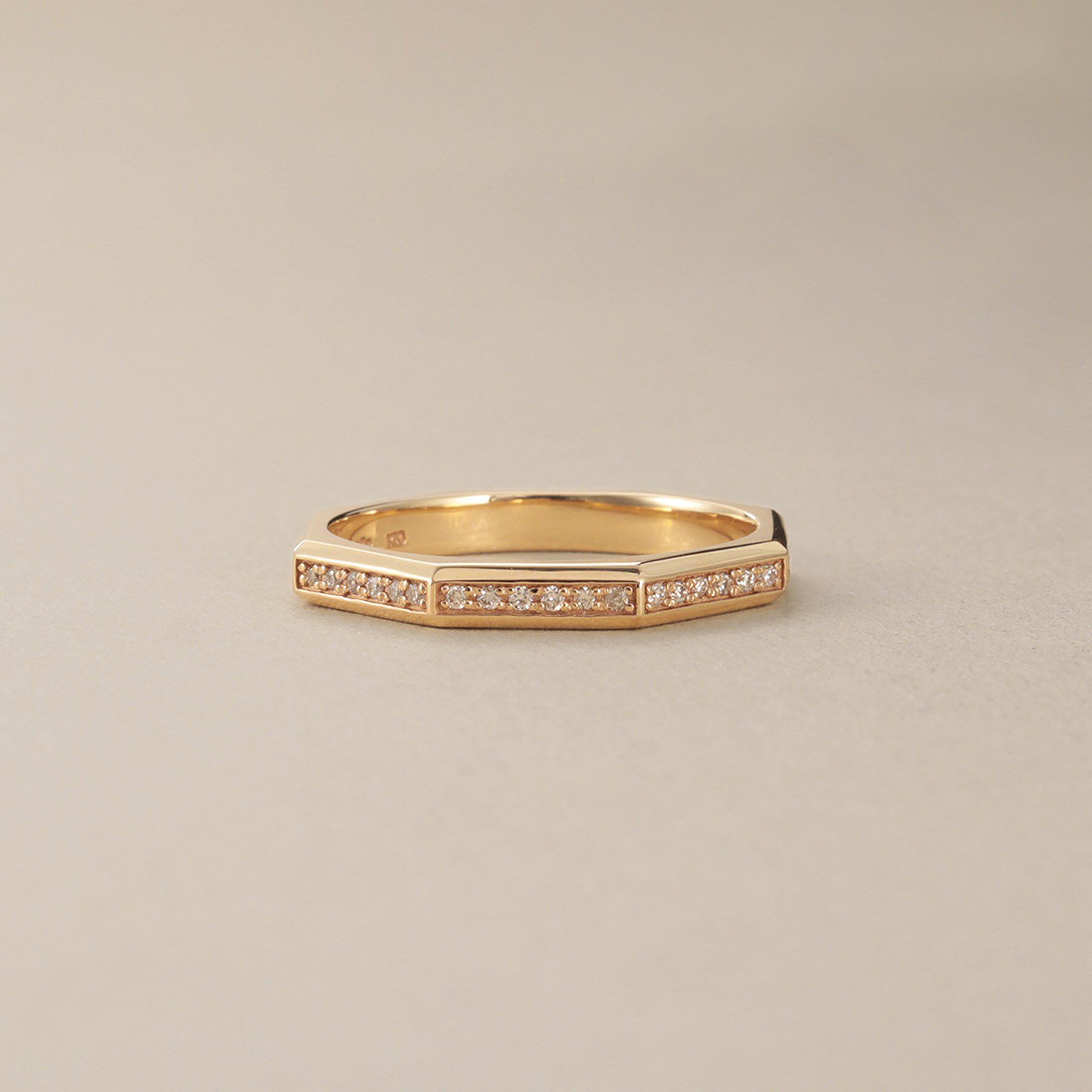 COCOSHNIK「K10ダイヤモンド トラペーズ面取り リング」|リング|