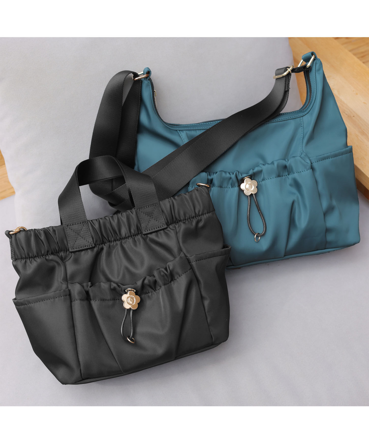 MARY QUANT「デイジードロストポケット ショルダー」|ショルダー・メッセンジャー|