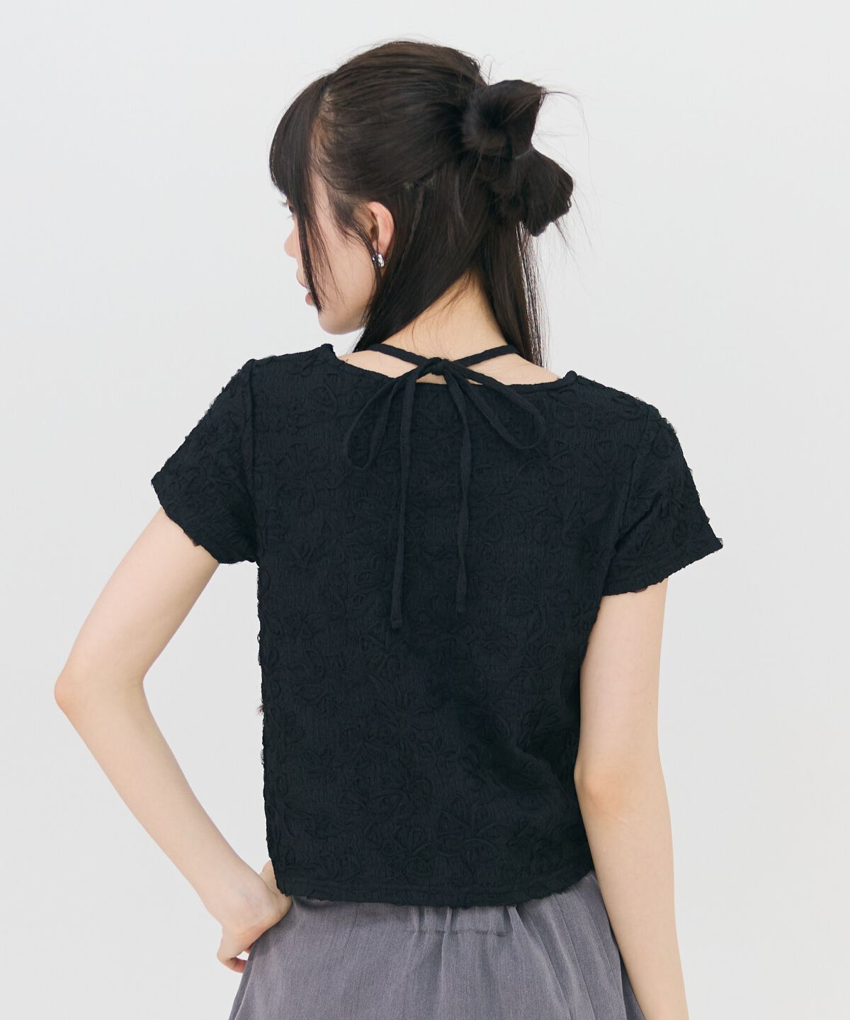 REDYAZEL「3DフラワーレースコンパクトTシャツ」|Tシャツ・カットソー|