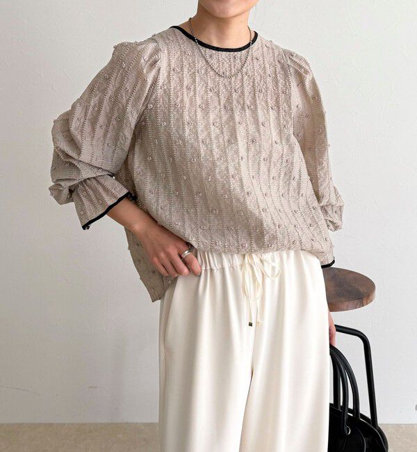 fredy emue「【大人気シリーズの最新作】バック釦配色ギャザーブラウス」|シャツ・ブラウス|