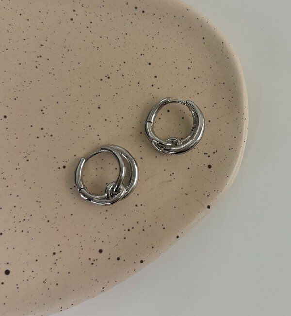  「〈GOLDY/ゴールディ〉ノットフープピアス」|リング|