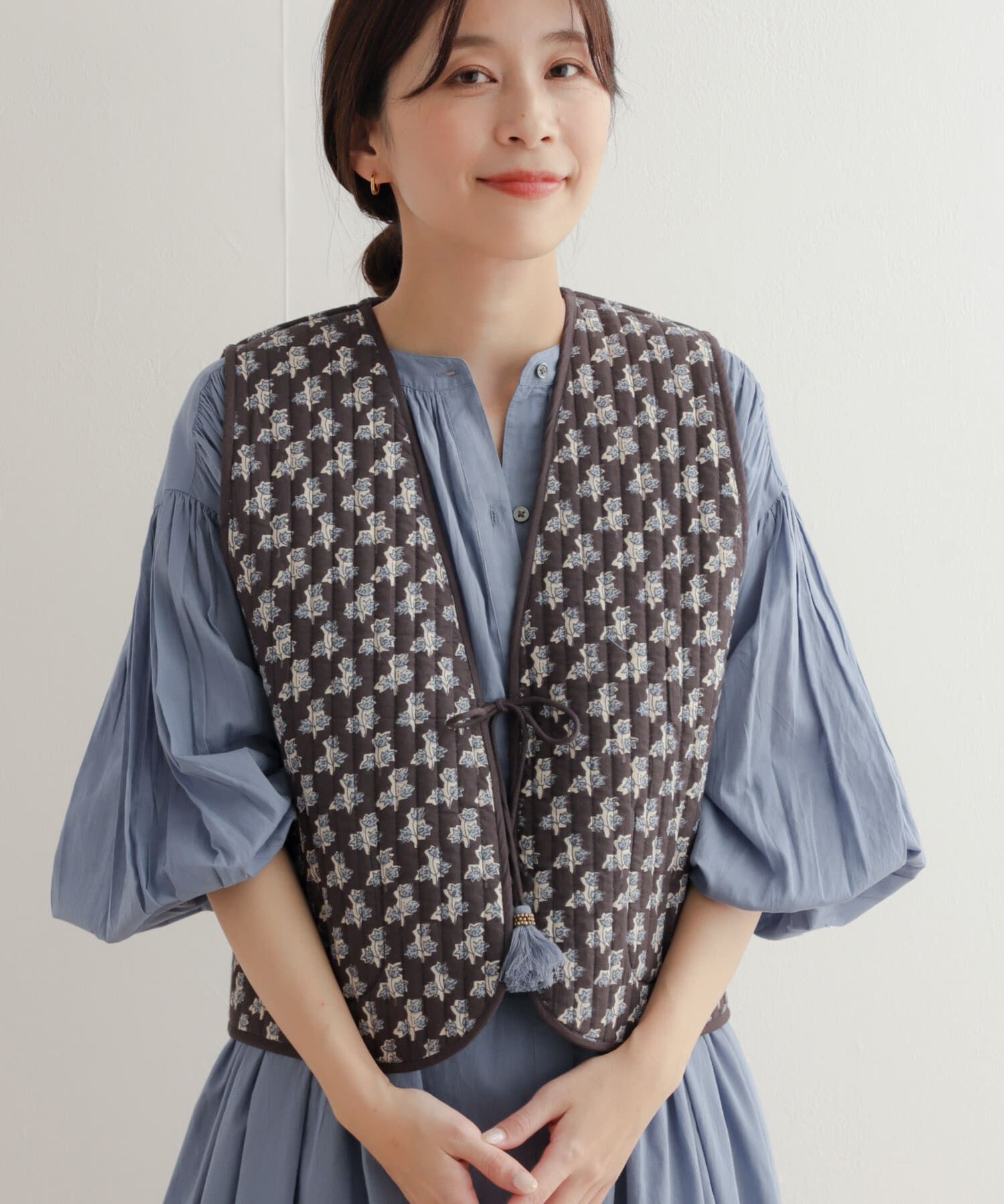 URBAN RESEARCH DOORS「コットンリバーシブルキルティングベスト」|ダウンベスト・ベスト|