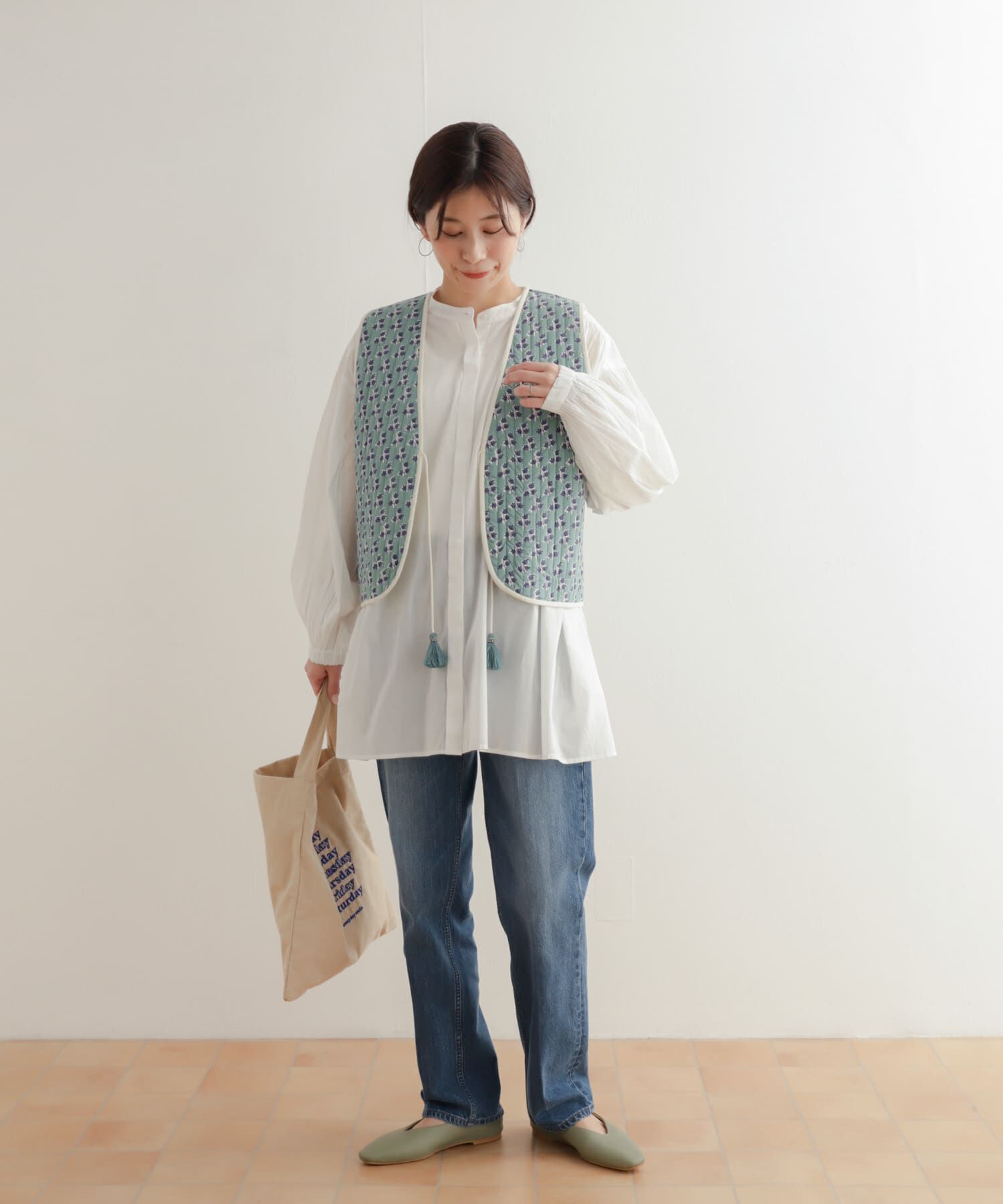 URBAN RESEARCH DOORS「コットンリバーシブルキルティングベスト」|ダウンベスト・ベスト|