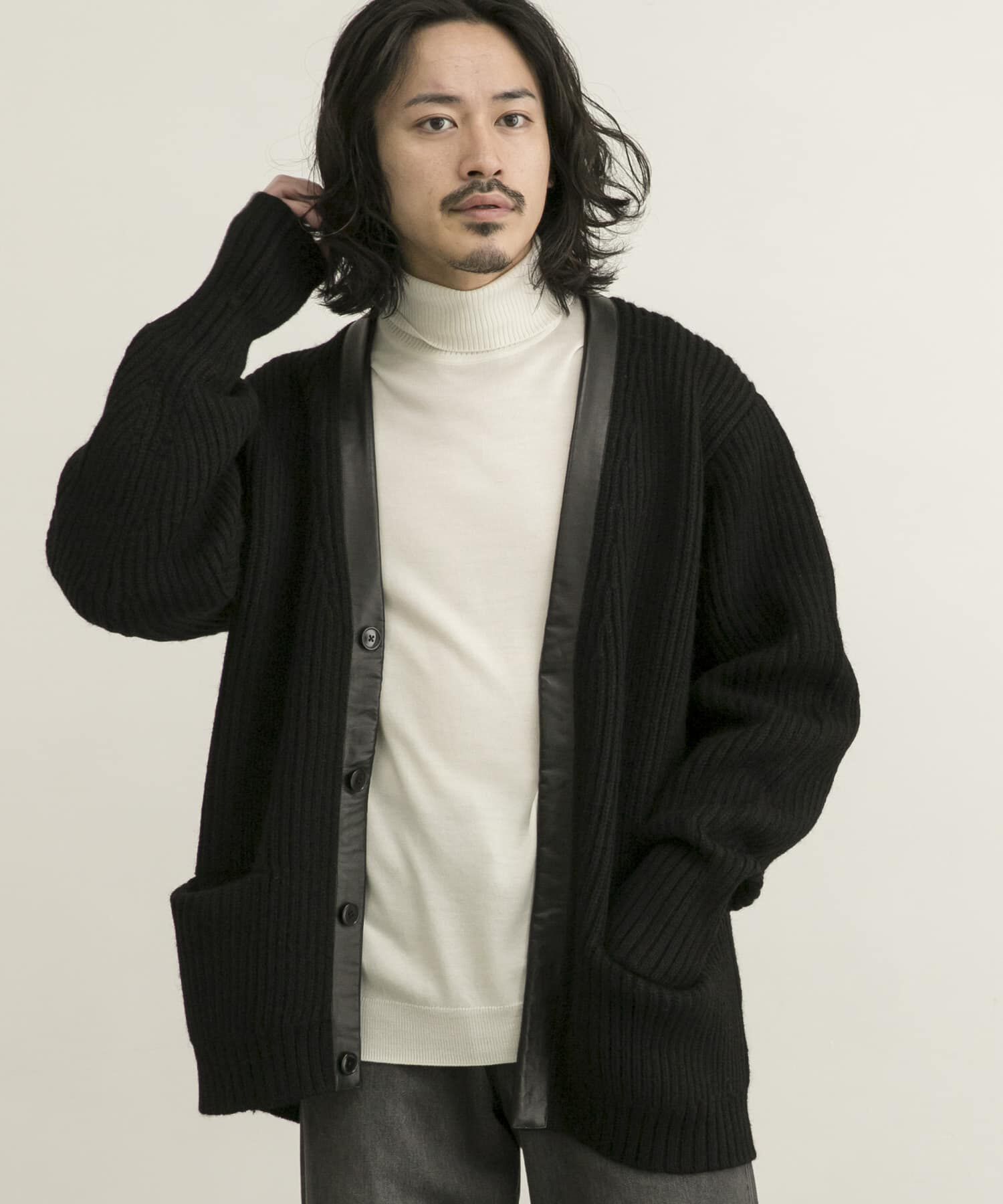 URBAN RESEARCH「COSEI　5G両畦 CARDIGAN」|カーディガン|