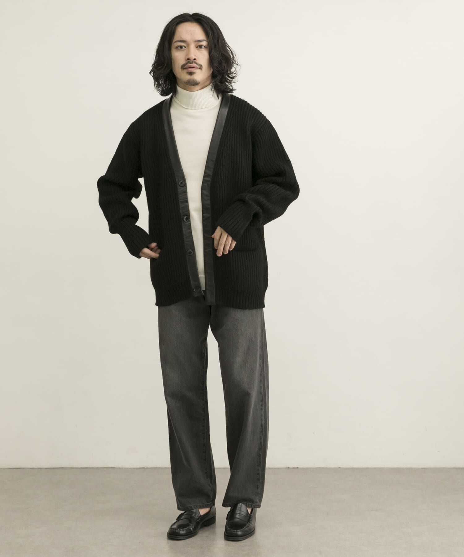 URBAN RESEARCH「COSEI　5G両畦 CARDIGAN」|カーディガン|