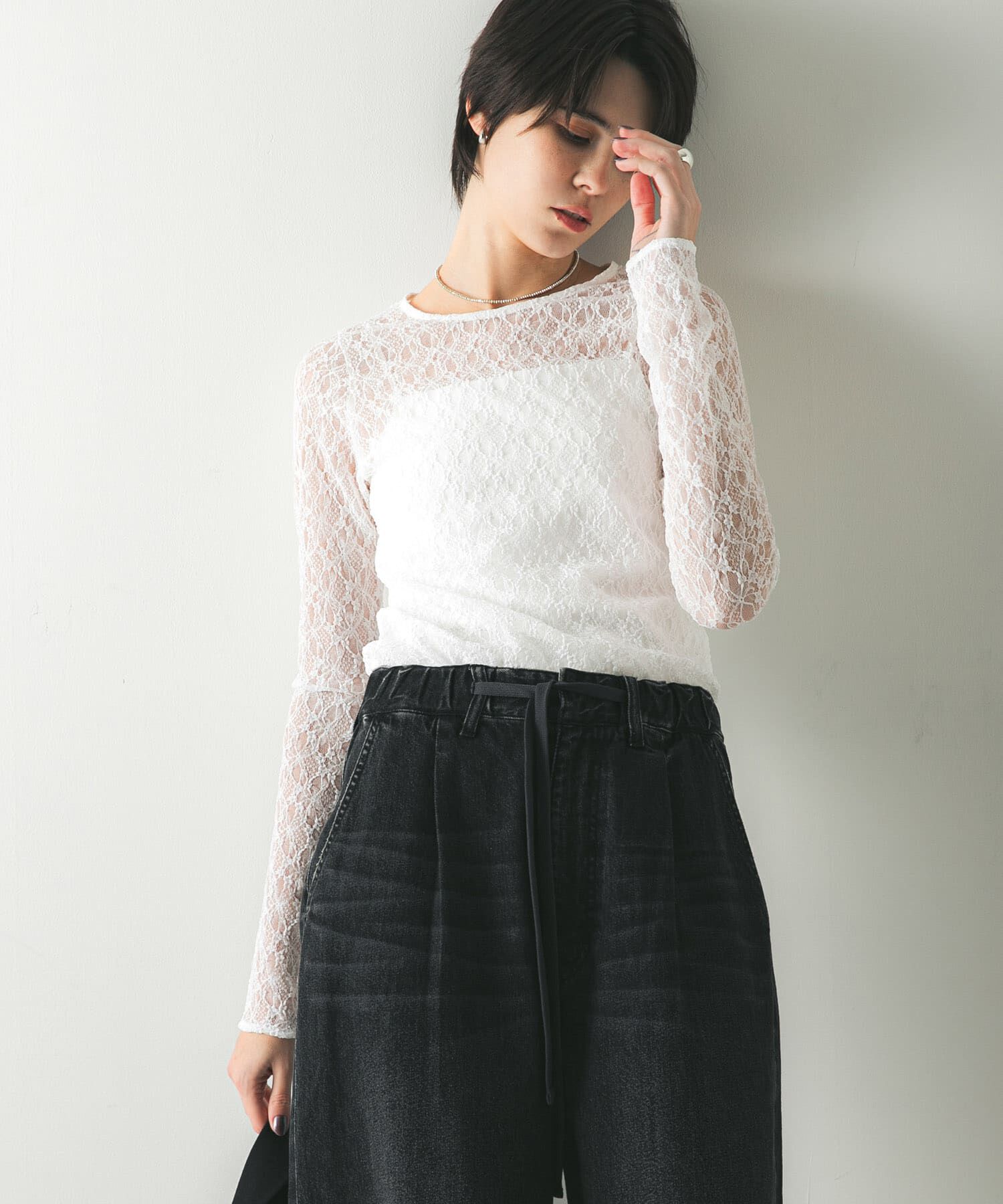 URBAN RESEARCH「ストレッチレースクルーネックブラウス」|Tシャツ・カットソー|