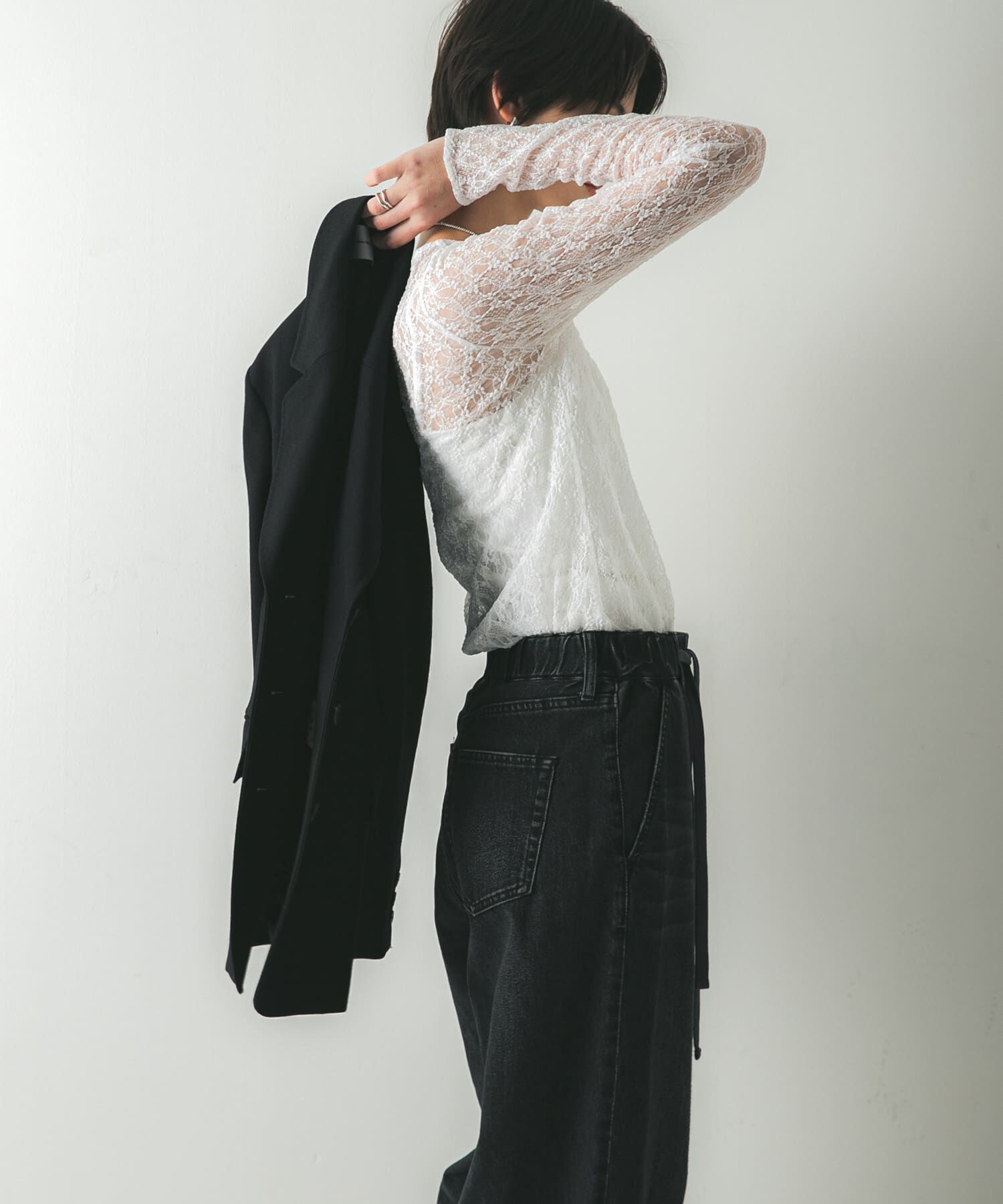 URBAN RESEARCH「ストレッチレースクルーネックブラウス」|Tシャツ・カットソー|