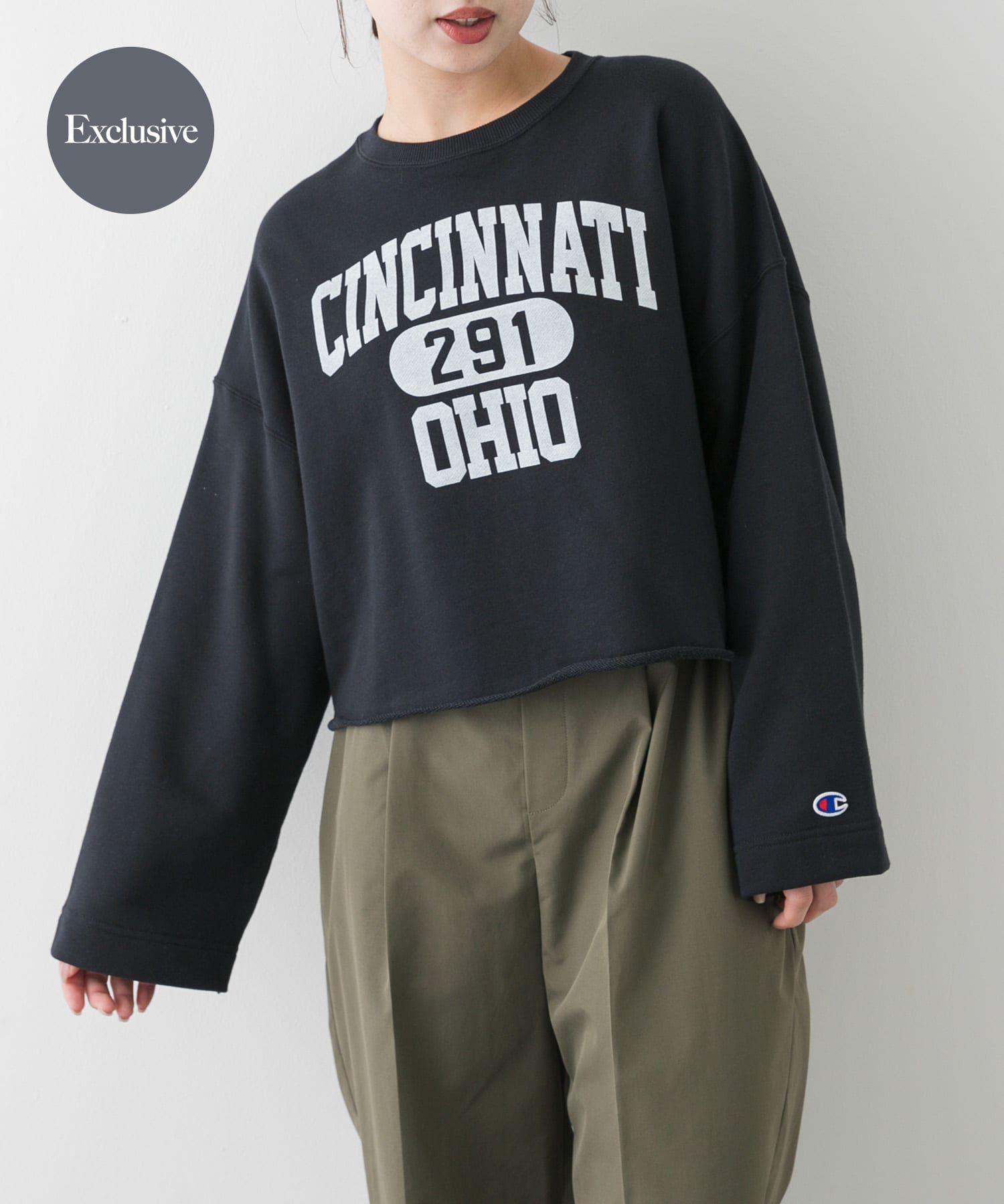 SENSE OF PLACE by URBAN RESEARCH「『別注』Champion&times;SENSE OF PLACE　カットオフスウェット」|スウェット・ジャージ|ネイビー