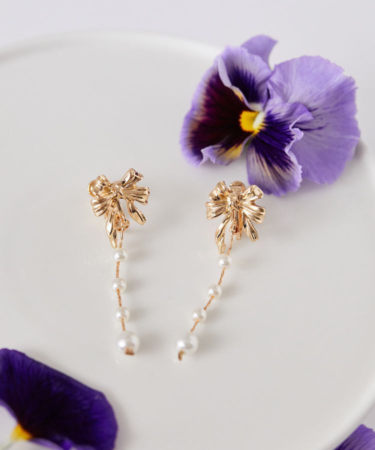 Maison de FLEUR「カーリーリボンイヤリング」|イヤリング|