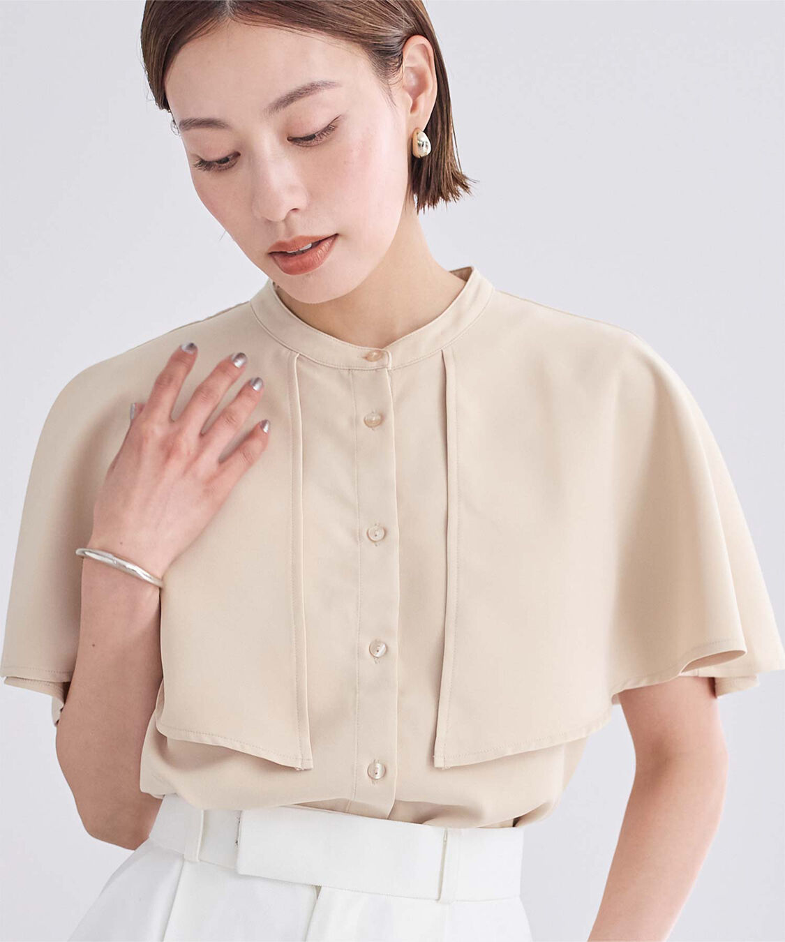 ur's「バンドカラーケープブラウス」|シャツ・ブラウス|