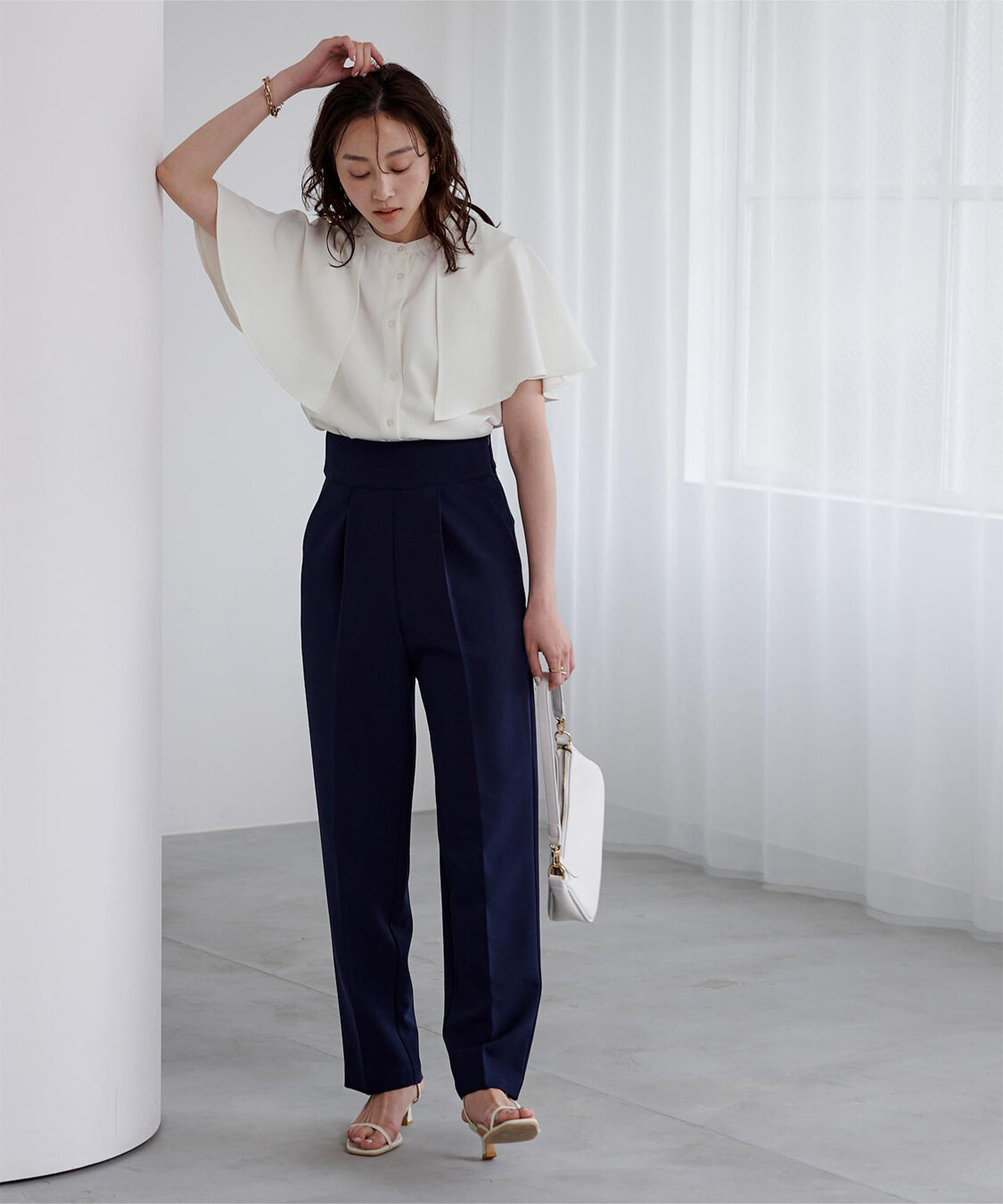 ur's「バンドカラーケープブラウス」|シャツ・ブラウス|