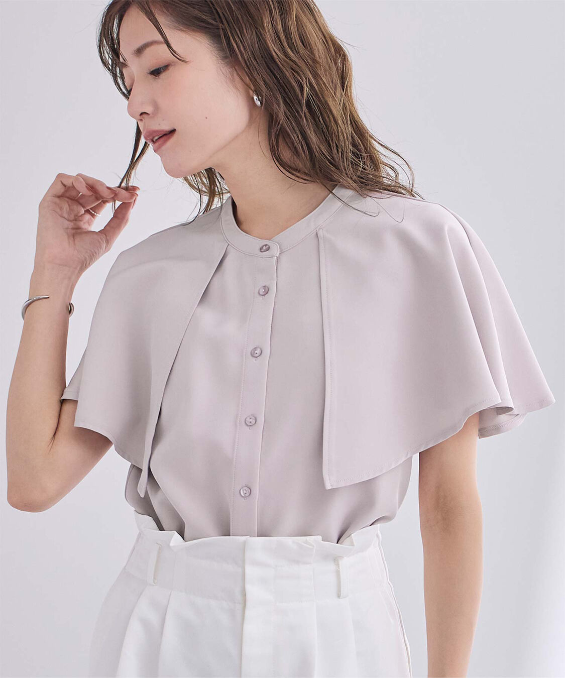 ur's「バンドカラーケープブラウス」|シャツ・ブラウス|