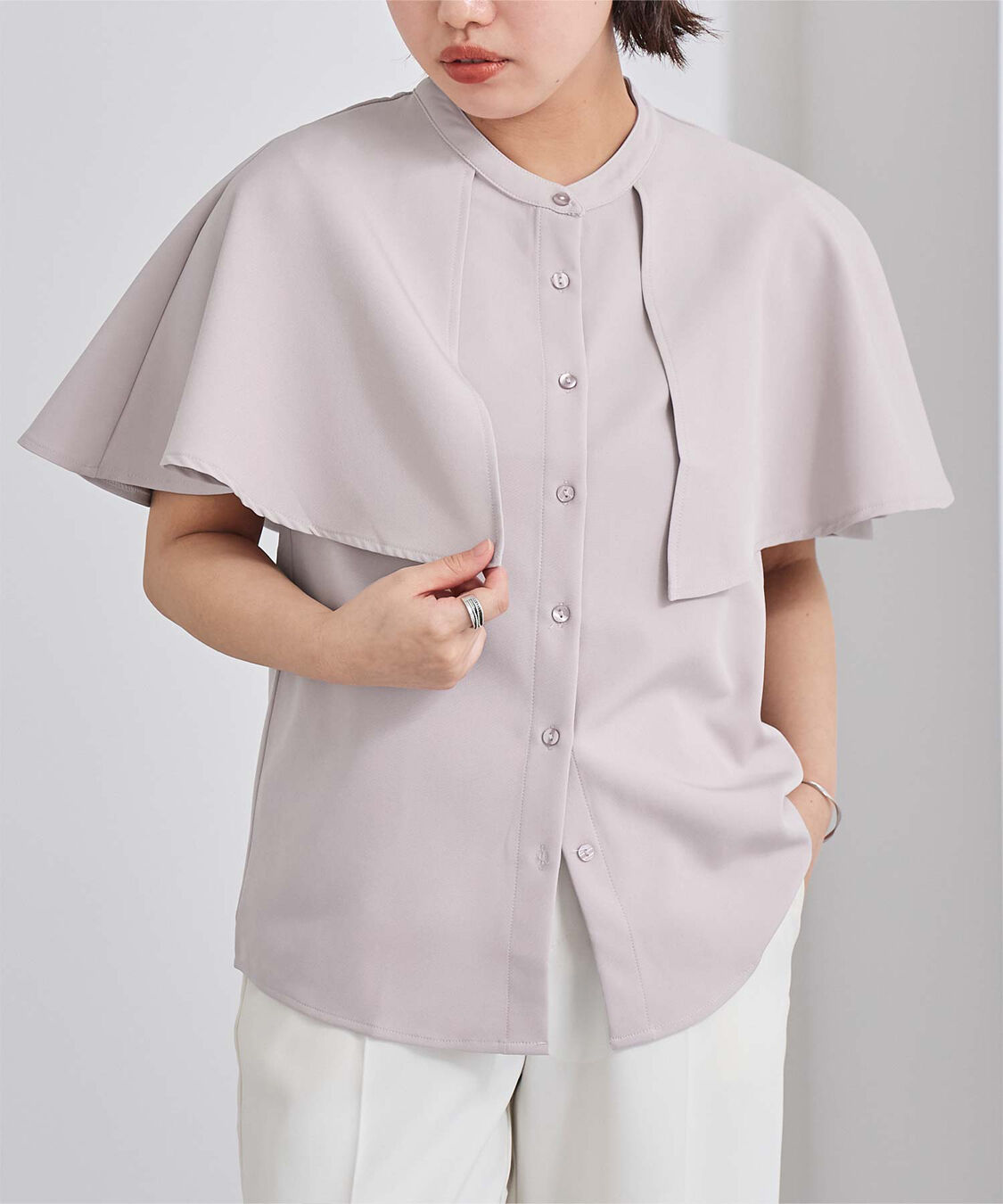 ur's「バンドカラーケープブラウス」|シャツ・ブラウス|