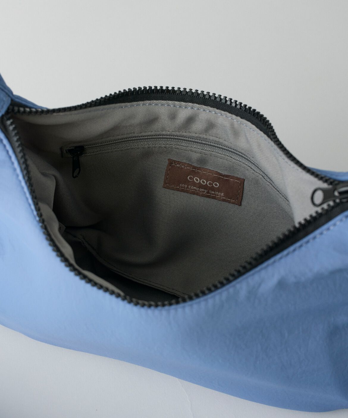 DAY by DAY it&rsquo;s international「ナイロンショルダーバッグ」|ショルダー・メッセンジャー|