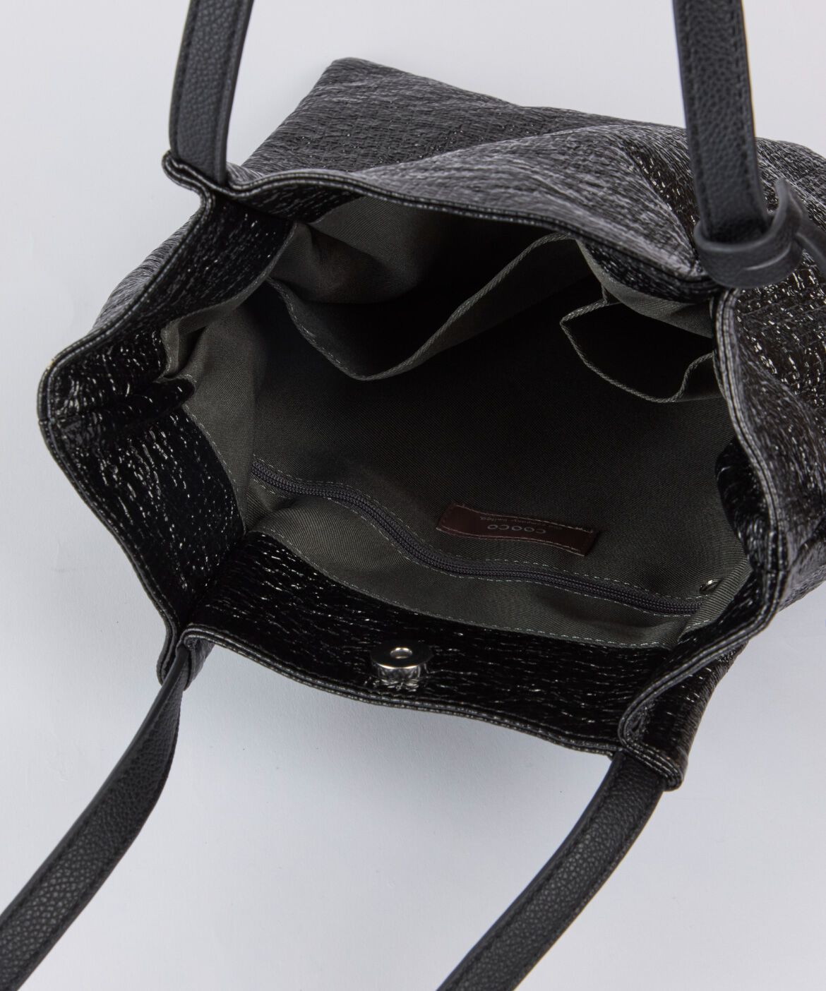 DAY by DAY it&rsquo;s international「メタリックツマミハンドルフラットトートバッグ/A4対応《COOCO/クーコ》」|その他|