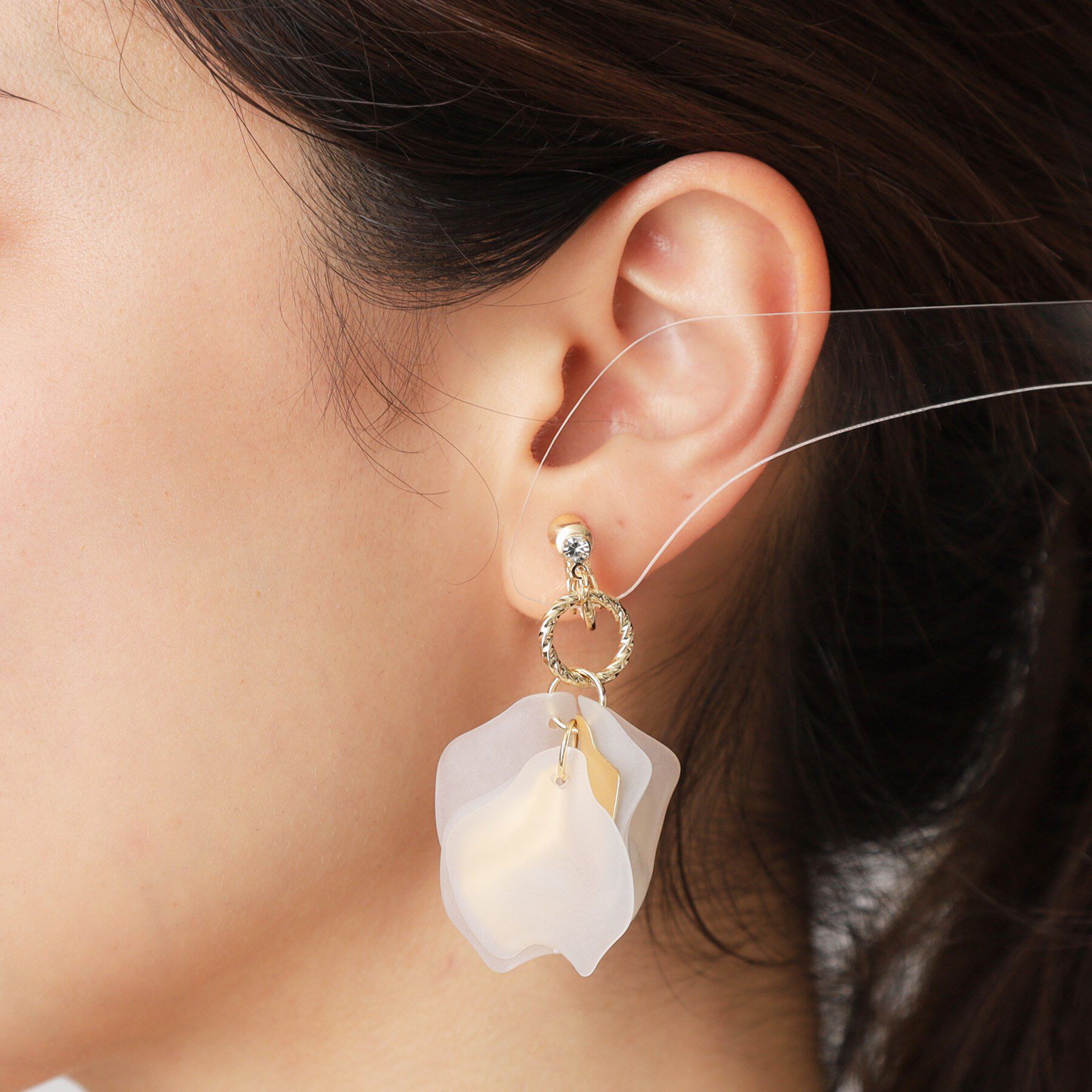 COUP DE CHANCE「ペタルイヤリング／花びらモチーフ／大人フェミニン」|イヤリング|