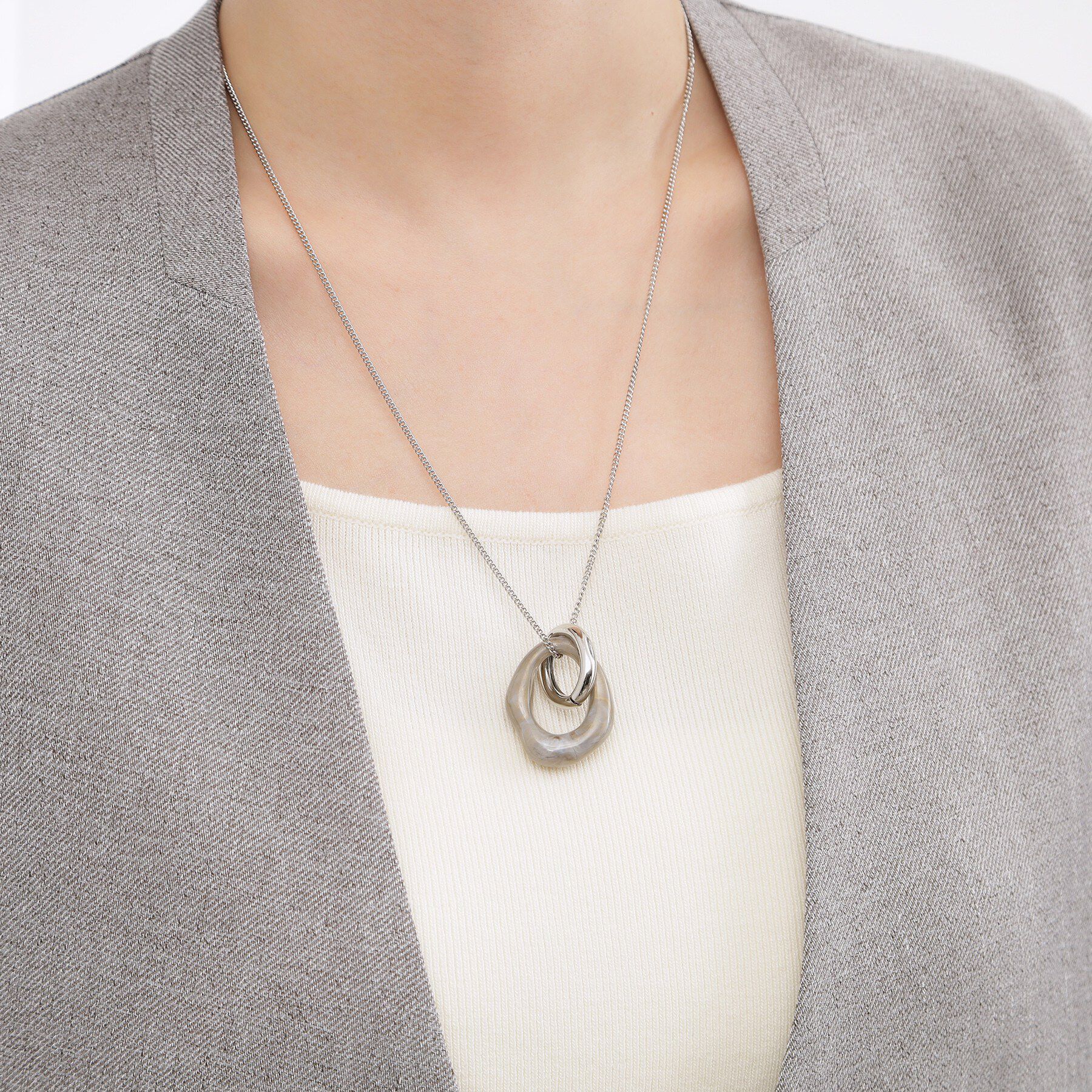 grove「マーブルアクリルリングネックレス」|ネックレス|