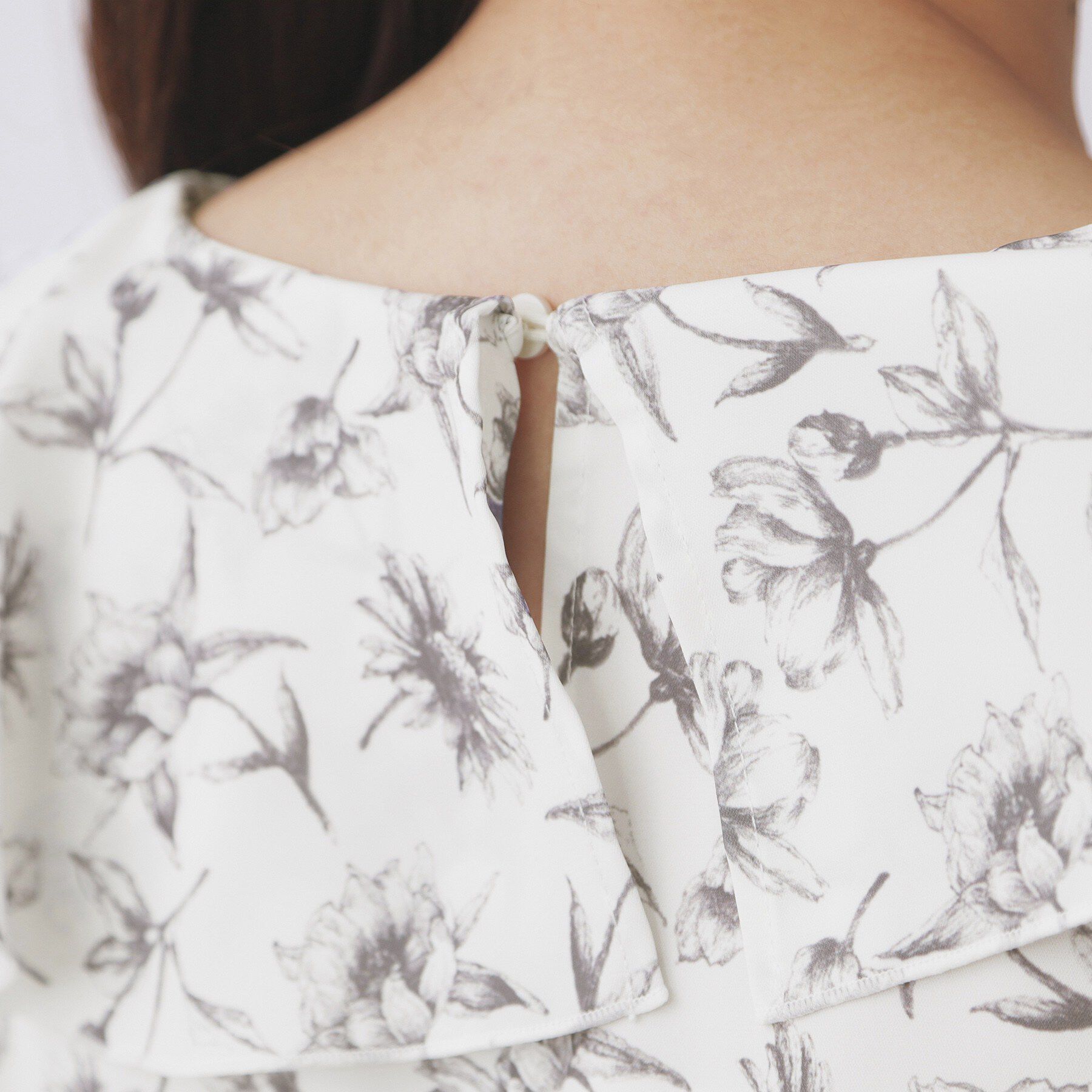 index「ラッフルフリルブラウス【洗濯機OK/イージーアイロン】」|シャツ・ブラウス|