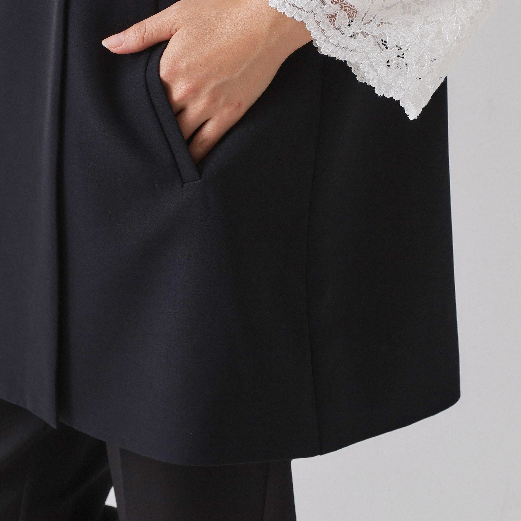 OPAQUE.CLIP「≪通勤・セレモニー対応≫Vネックミドルジレ【洗濯機OK】」|ベスト・ジレ|