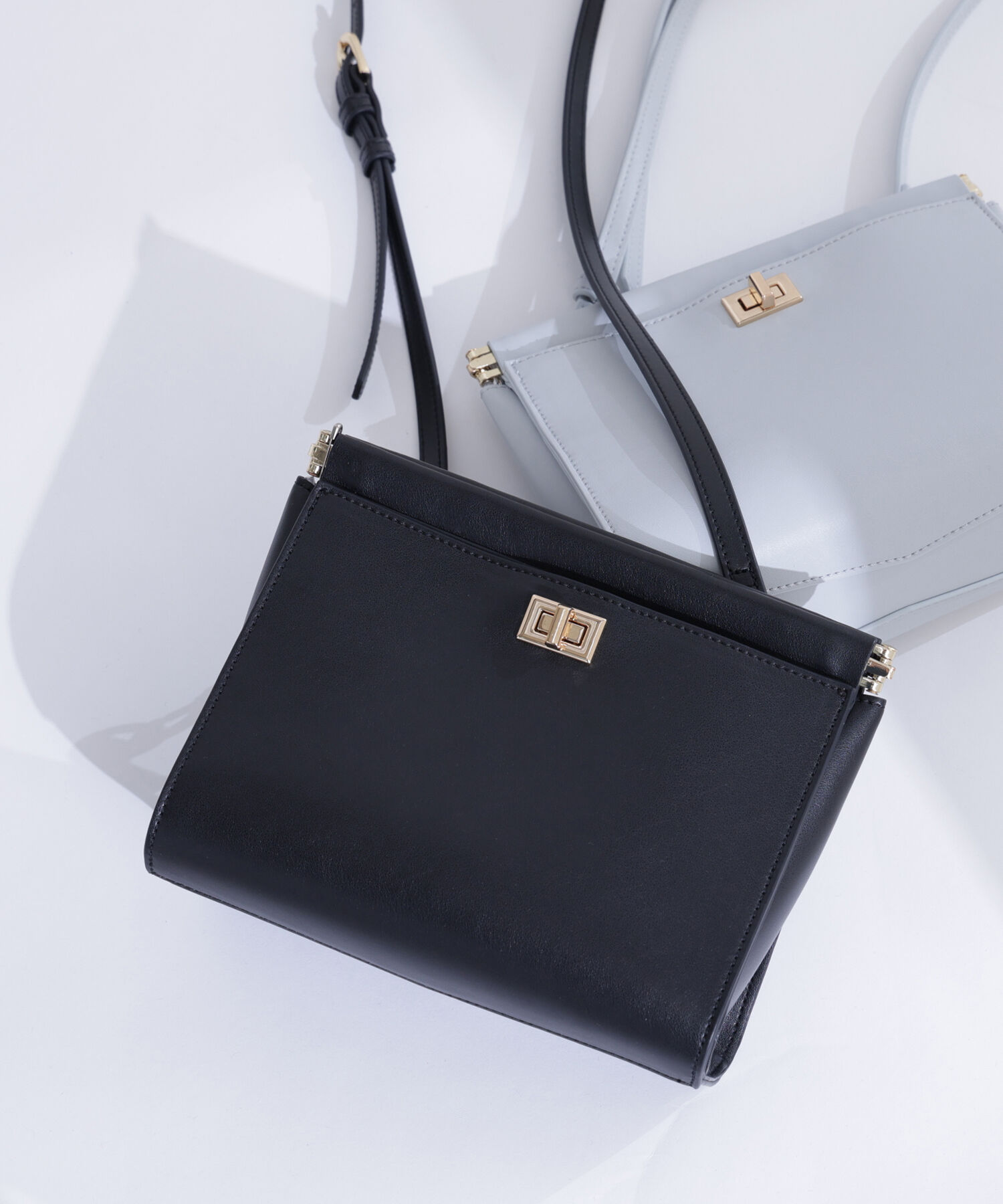  「スピンロックスクエアショルダーバッグ」|ショルダー・メッセンジャー|クロ