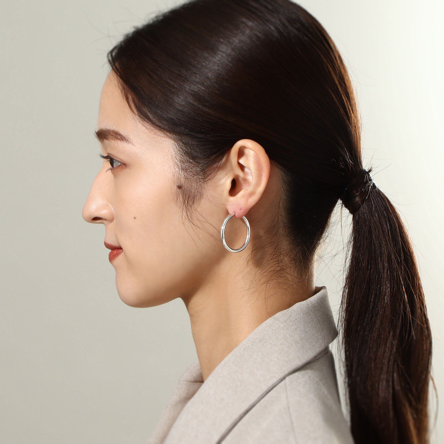 COCOSHNIK ONKITSCH「シルバー ホロウ フープピアスM」|ピアス|