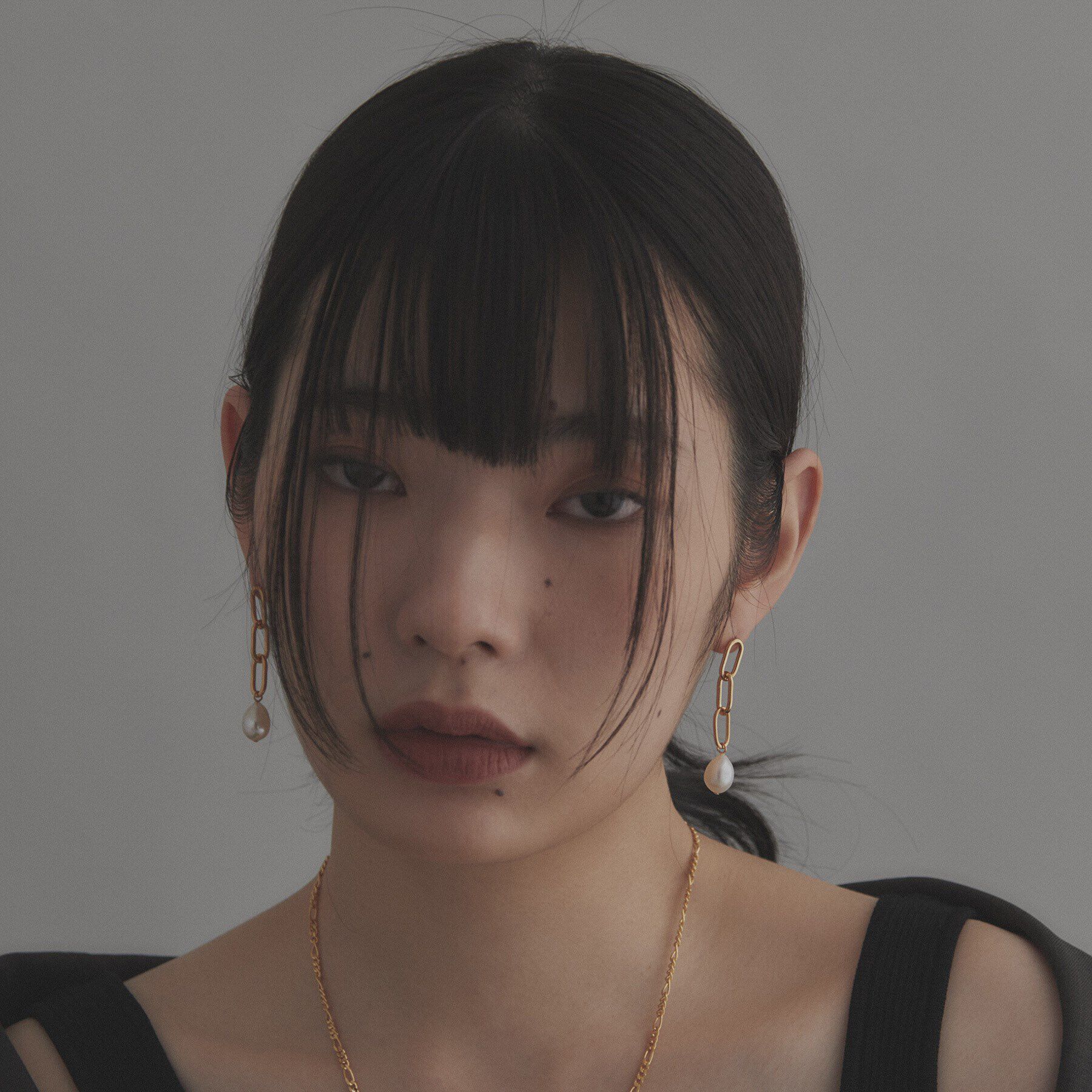 COCOSHNIK ONKITSCH「シルバー バロックパール チェーンリンク ロングピアス GP」|ピアス|