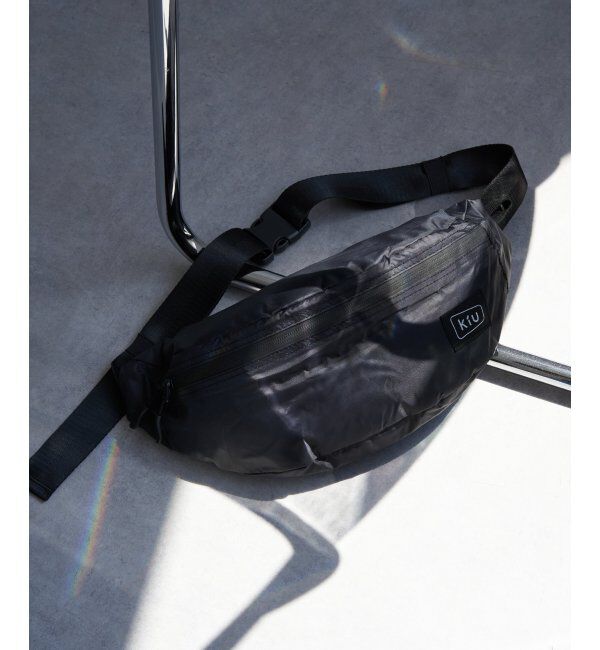 ikka「【WEB限定】KiU ウォータープルーフボディバッグ【撥水／防水】」|その他|ブラック
