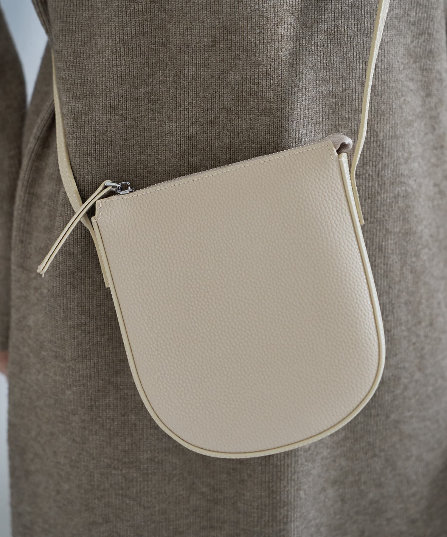 STYLE DELI「【DELI by】本革スマートショルダーポーチ」|ショルダー・メッセンジャー|