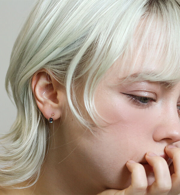  「クリスタル / 黒蝶貝 ピアス | K10YG」|ピアス|