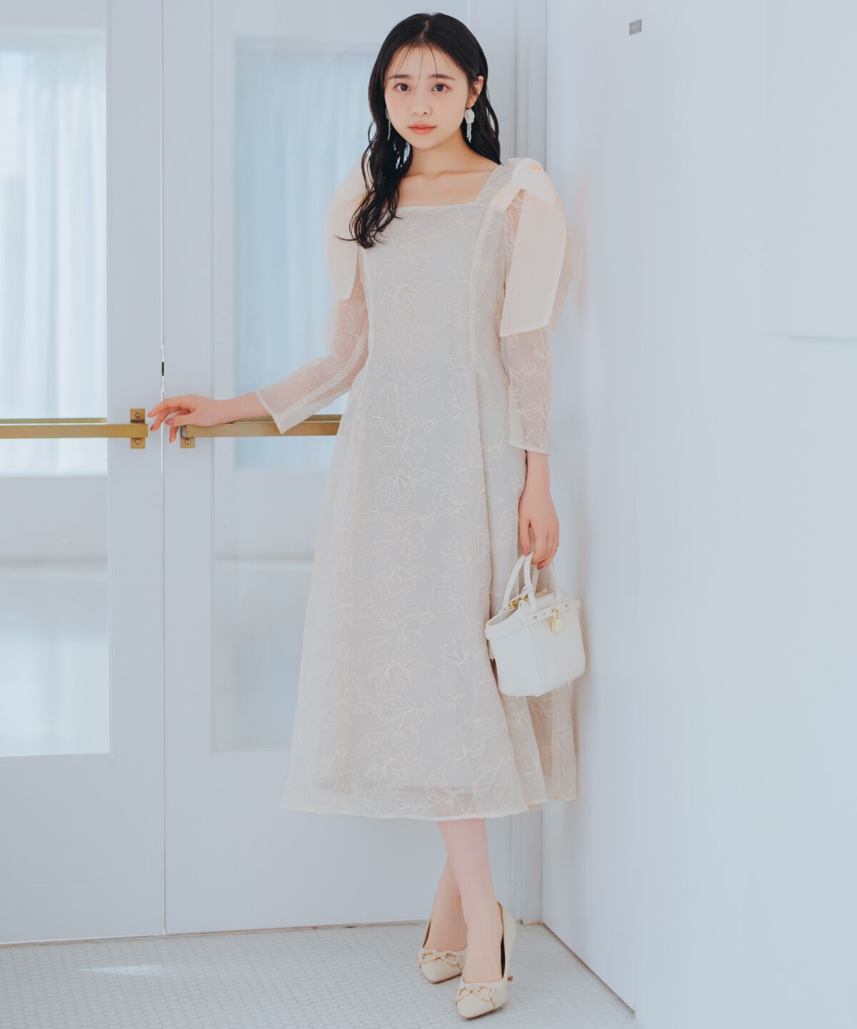 WILLSELECTION「フラワー刺繍肩リボンドレス」|ドレス|