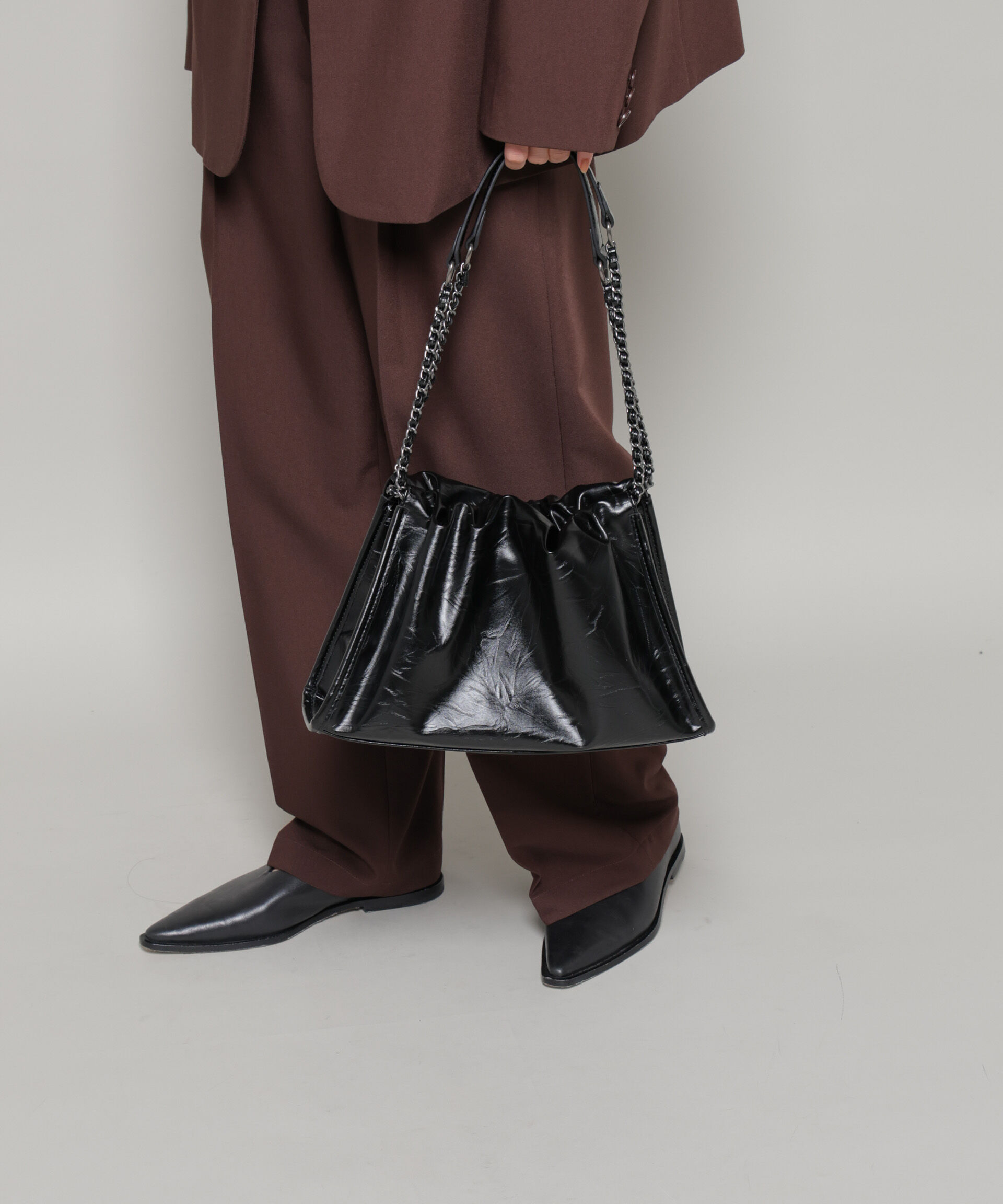 nano･universe「チェーンショルダーギャザーバッグ」|ショルダー・メッセンジャー|ブラック