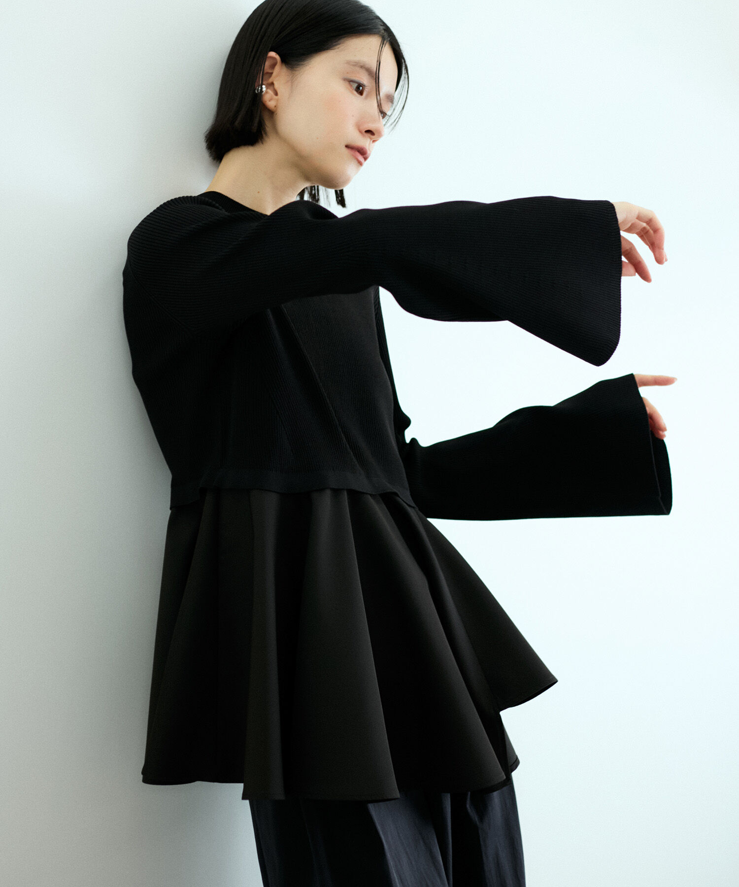 ADAM ET ROPE'「【サステナブル】・【オケージョン】・【洗える】ペプラムコンビニットプルオーバー」|ニット・セーター|