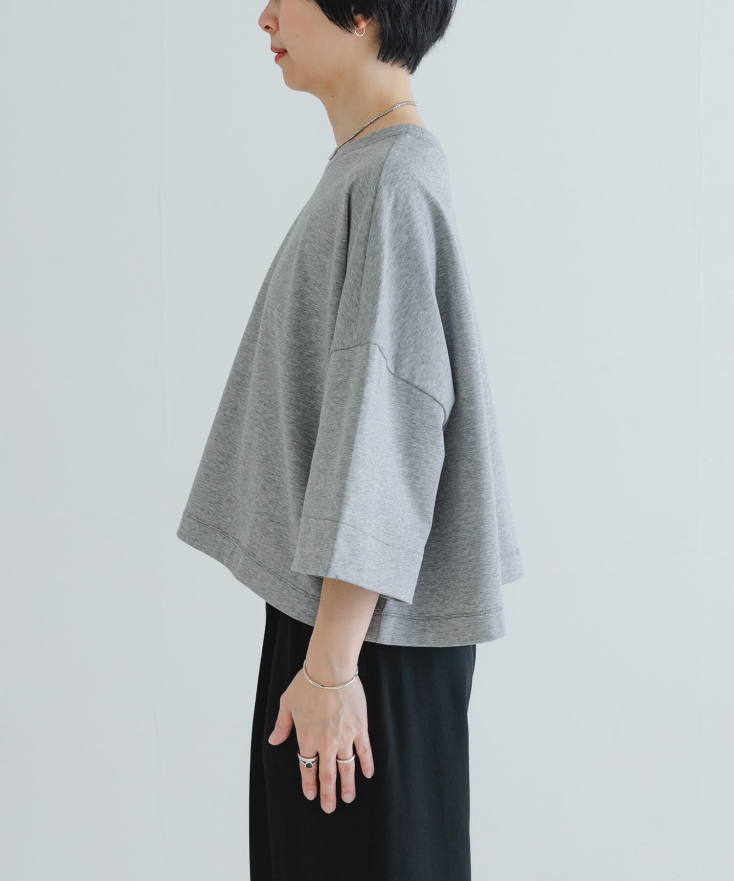 URBAN RESEARCH「ショート丈ハーフスリーブカットソー」|Tシャツ・カットソー|