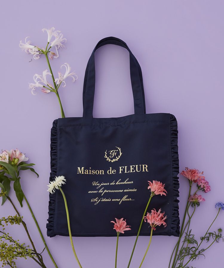 Maison de FLEUR「【A4対応】サテンフリルスクエアトートバッグ」|トートバッグ|ネイビー
