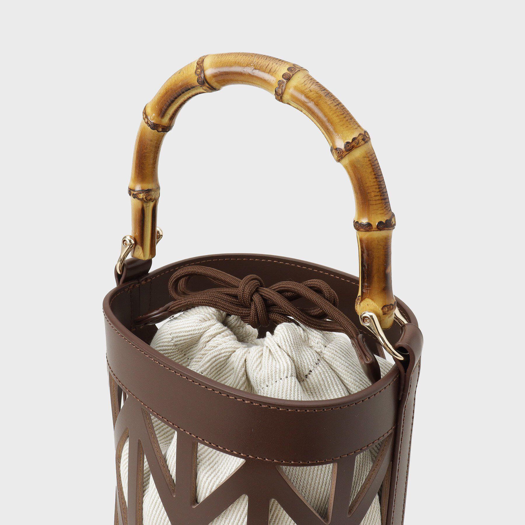 OPAQUE.CLIP「バンブーハンドルパンチングバケツ型バッグ」|ハンドバッグ|