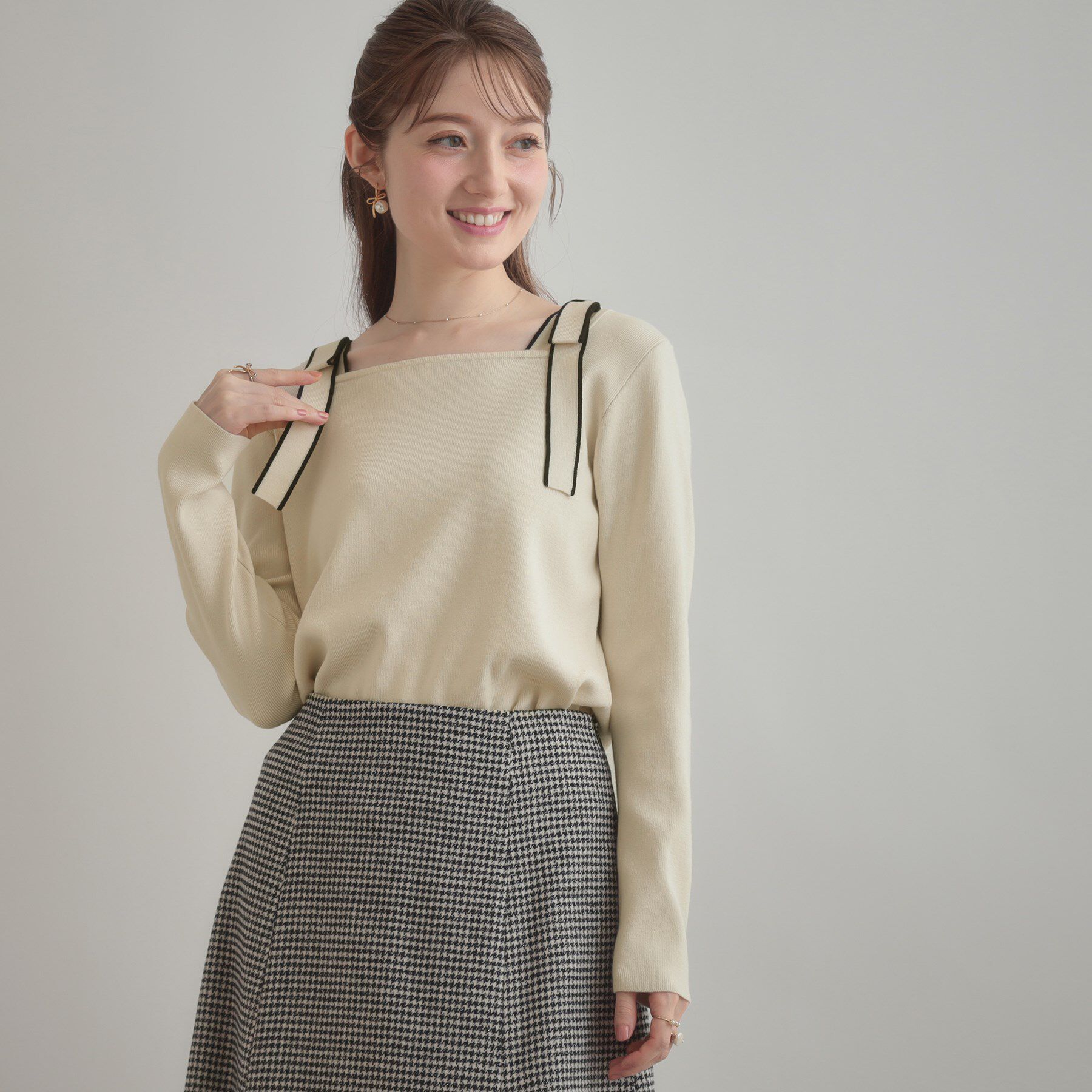 Couture broach「【着映え・フェミニン・高見え】配色リボン総針ニットトップス」|ニット・セーター|