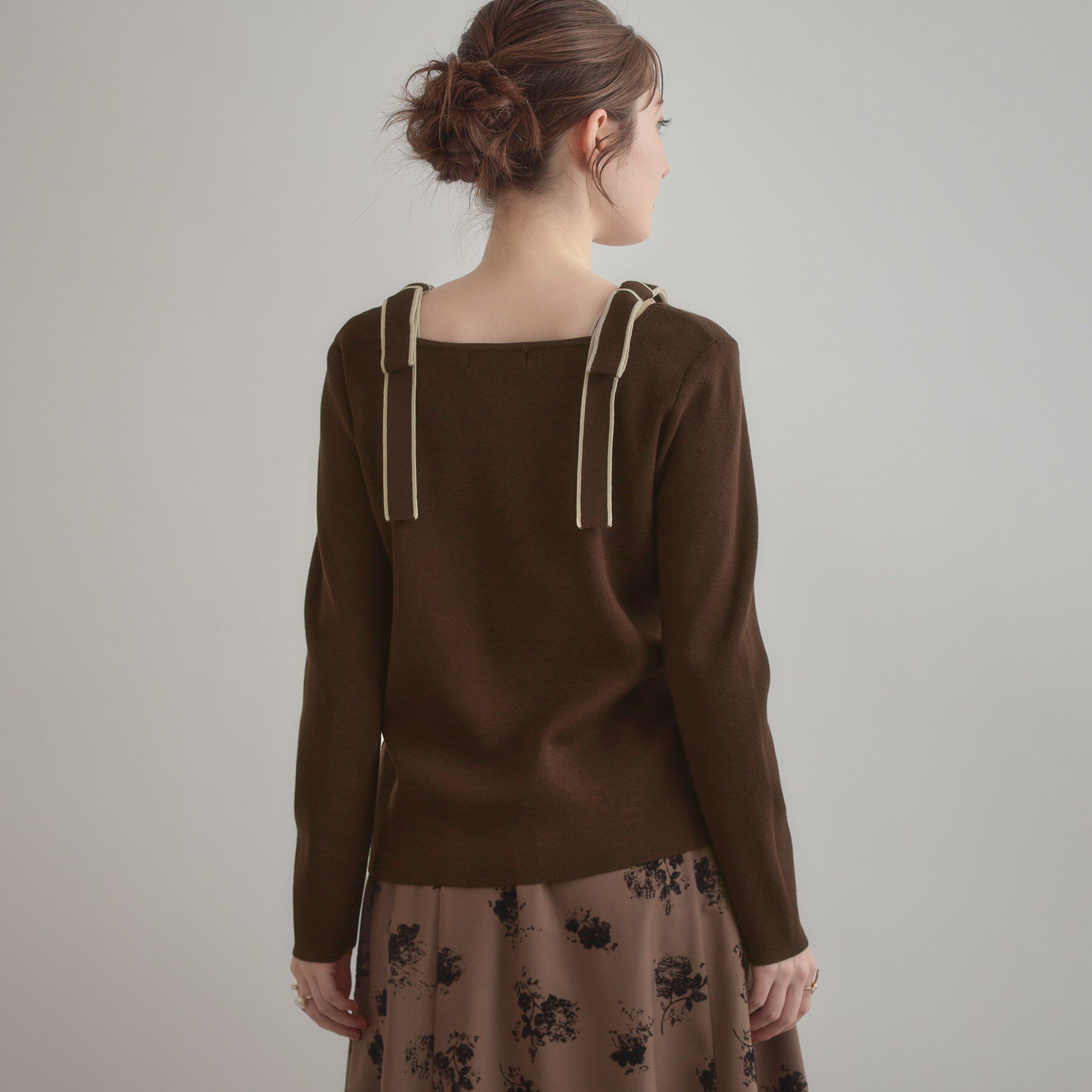 Couture broach「【着映え・フェミニン・高見え】配色リボン総針ニットトップス」|ニット・セーター|