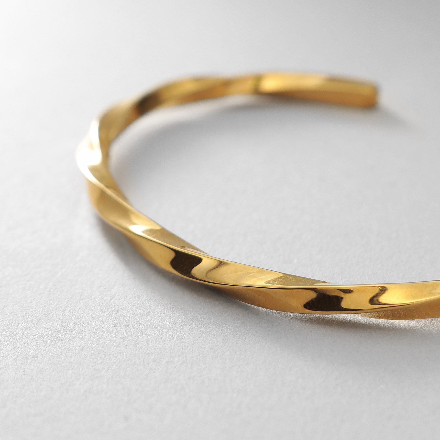 COCOSHNIK ONKITSCH「シルバー スクリューバングル GP」|ブレスレット・バングル|